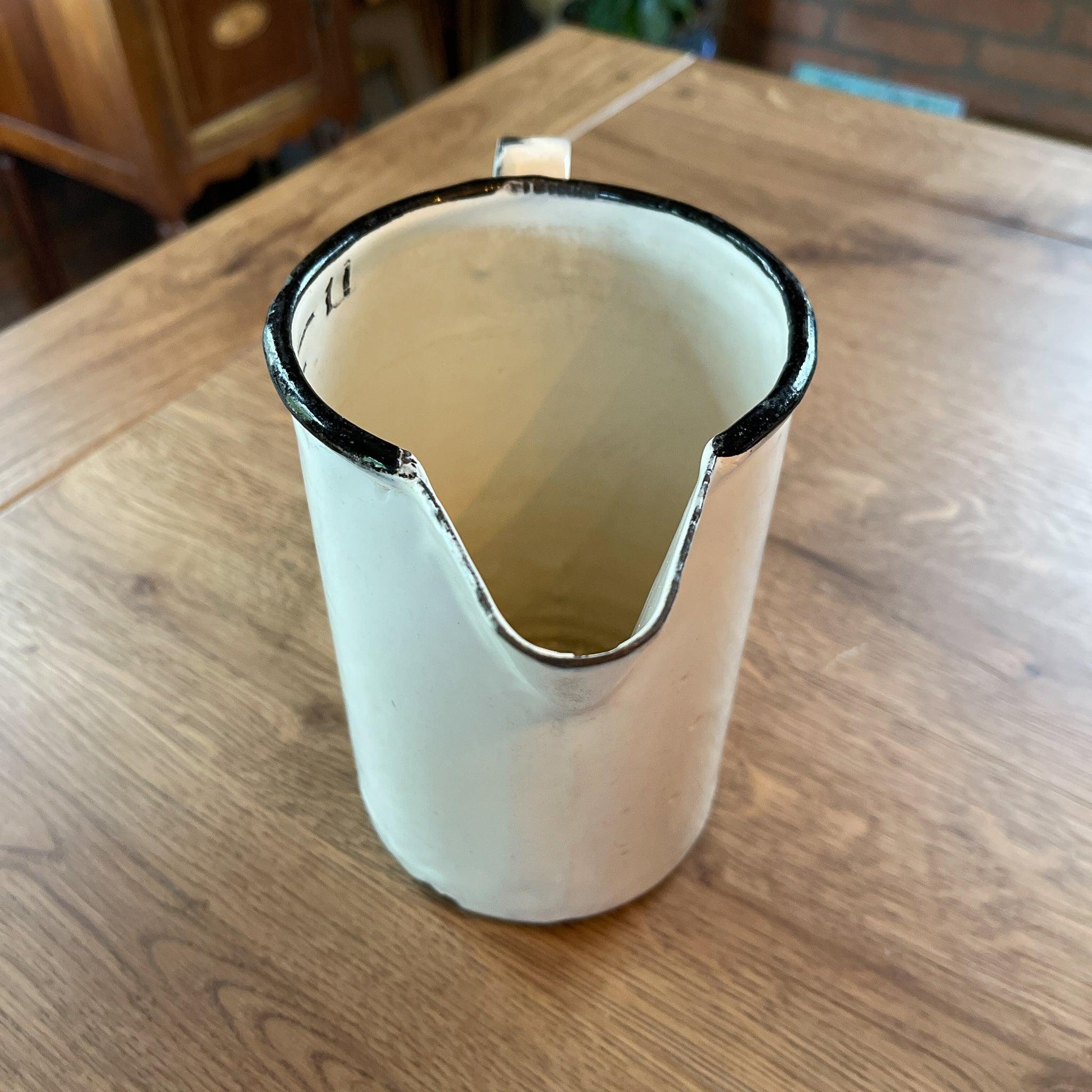 Emaille maatbeker 1L - Bamestra Curiosa