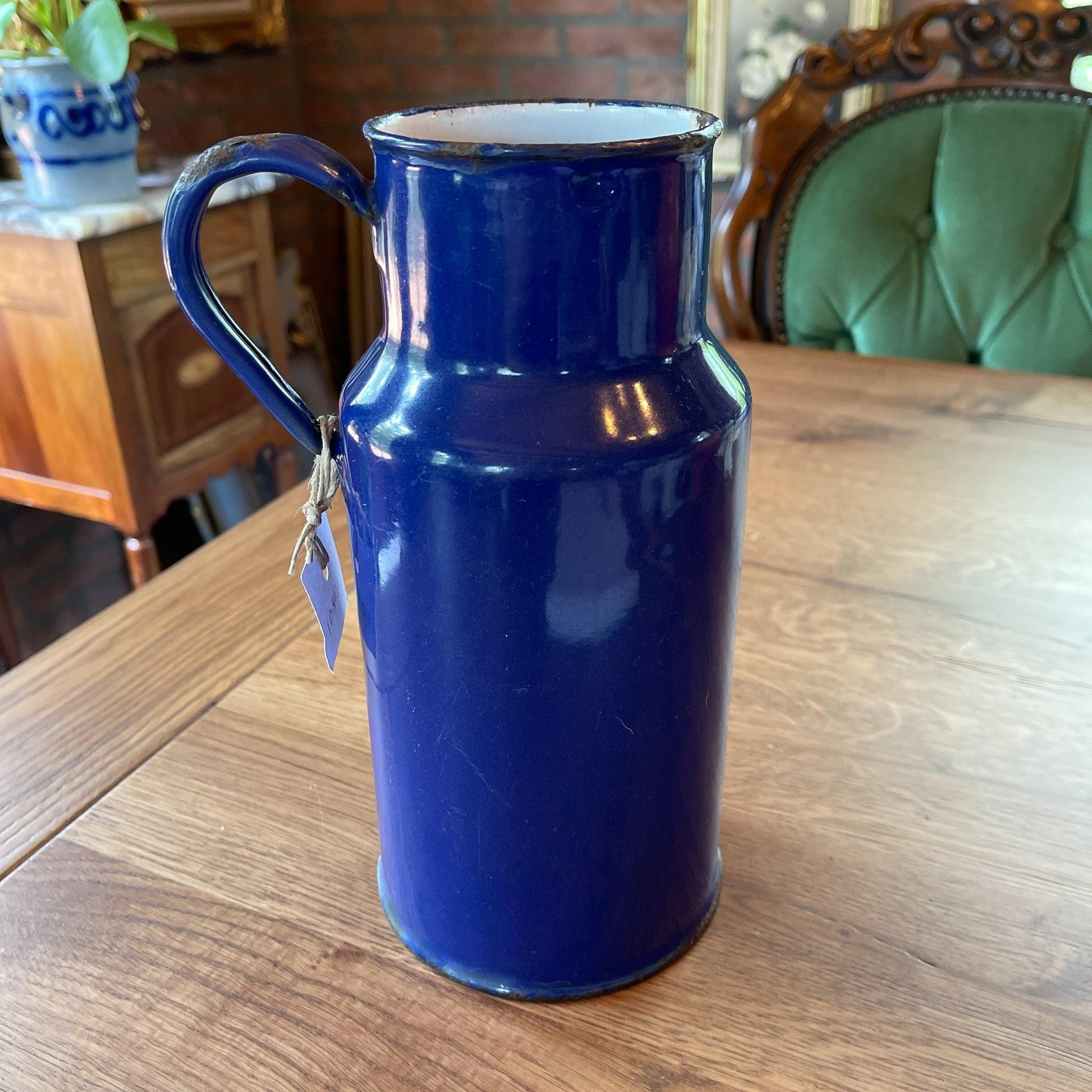 Emaille melkkan - Bamestra Curiosa