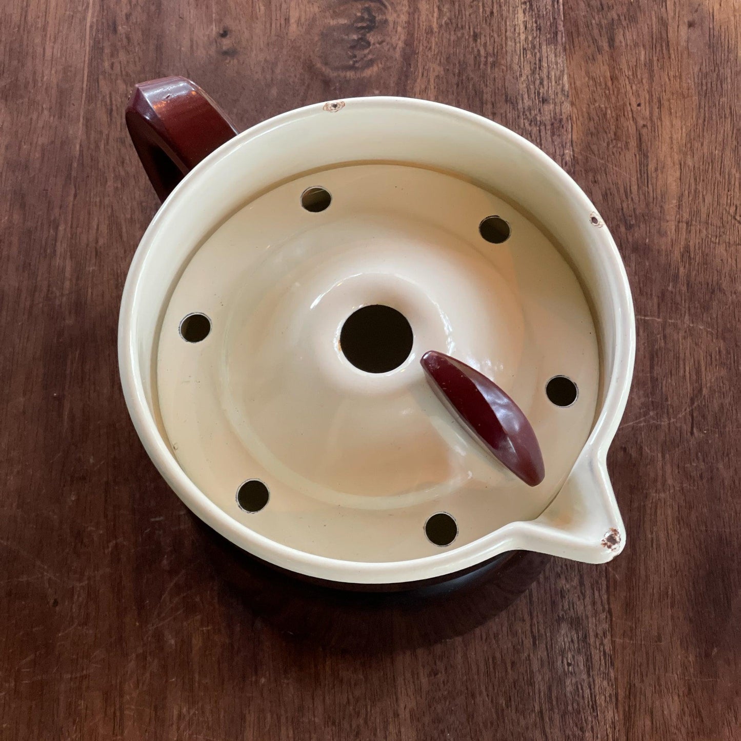 Emaille melkkoker - Bamestra Curiosa