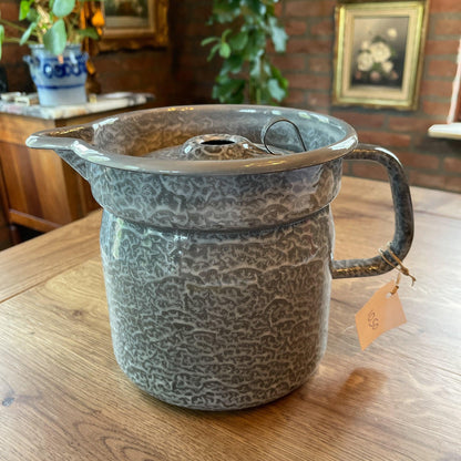 Emaille melkkoker - Bamestra Curiosa