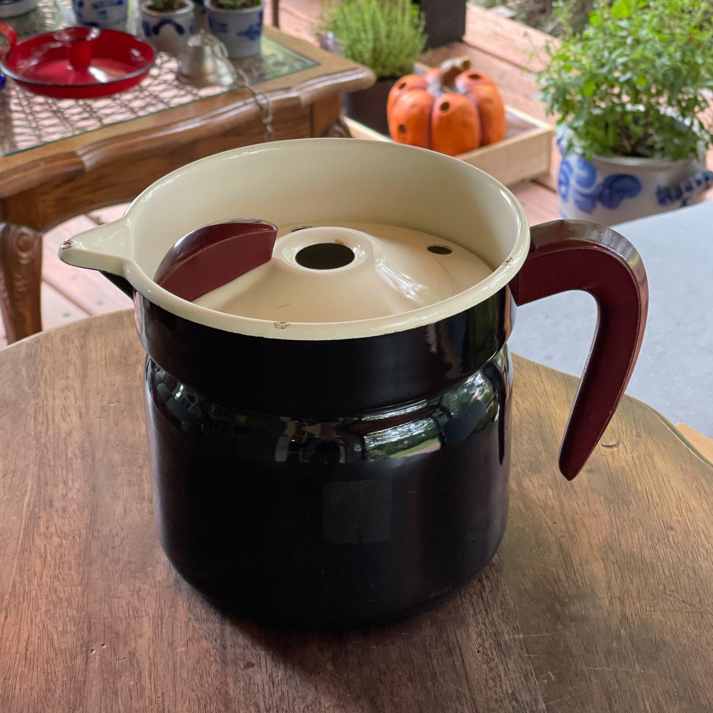 Emaille melkkoker - Bamestra Curiosa