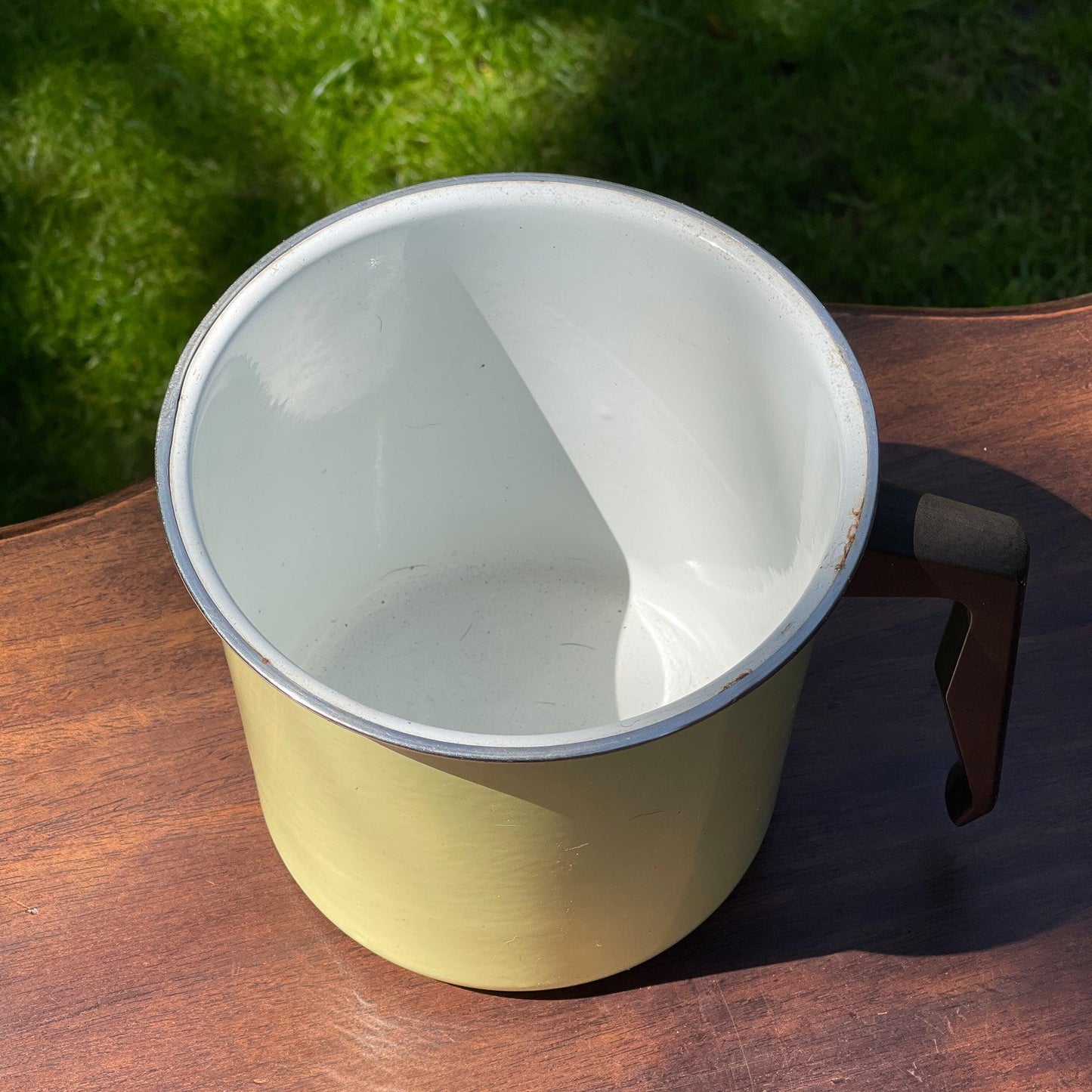 Emaille melkkoker - Bamestra Curiosa