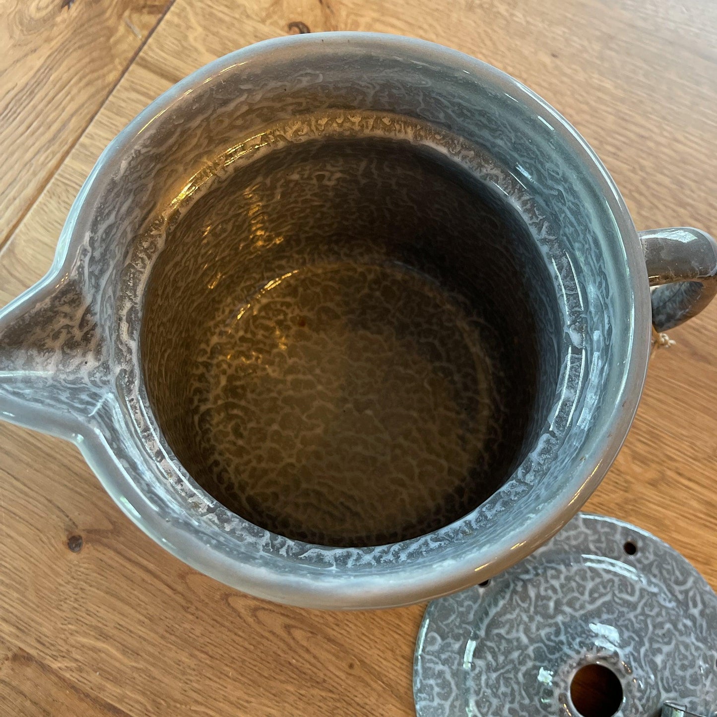 Emaille melkkoker - Bamestra Curiosa