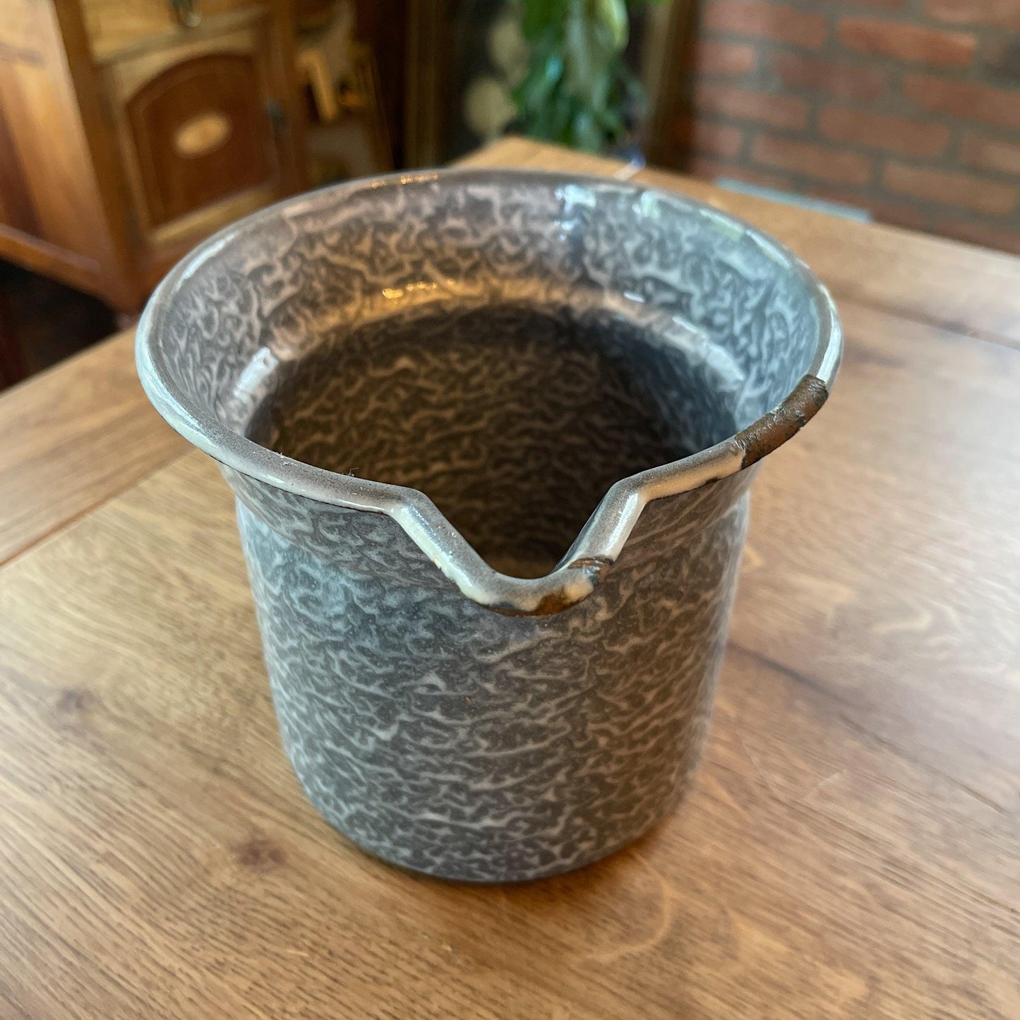 Emaille melkkoker - Bamestra Curiosa