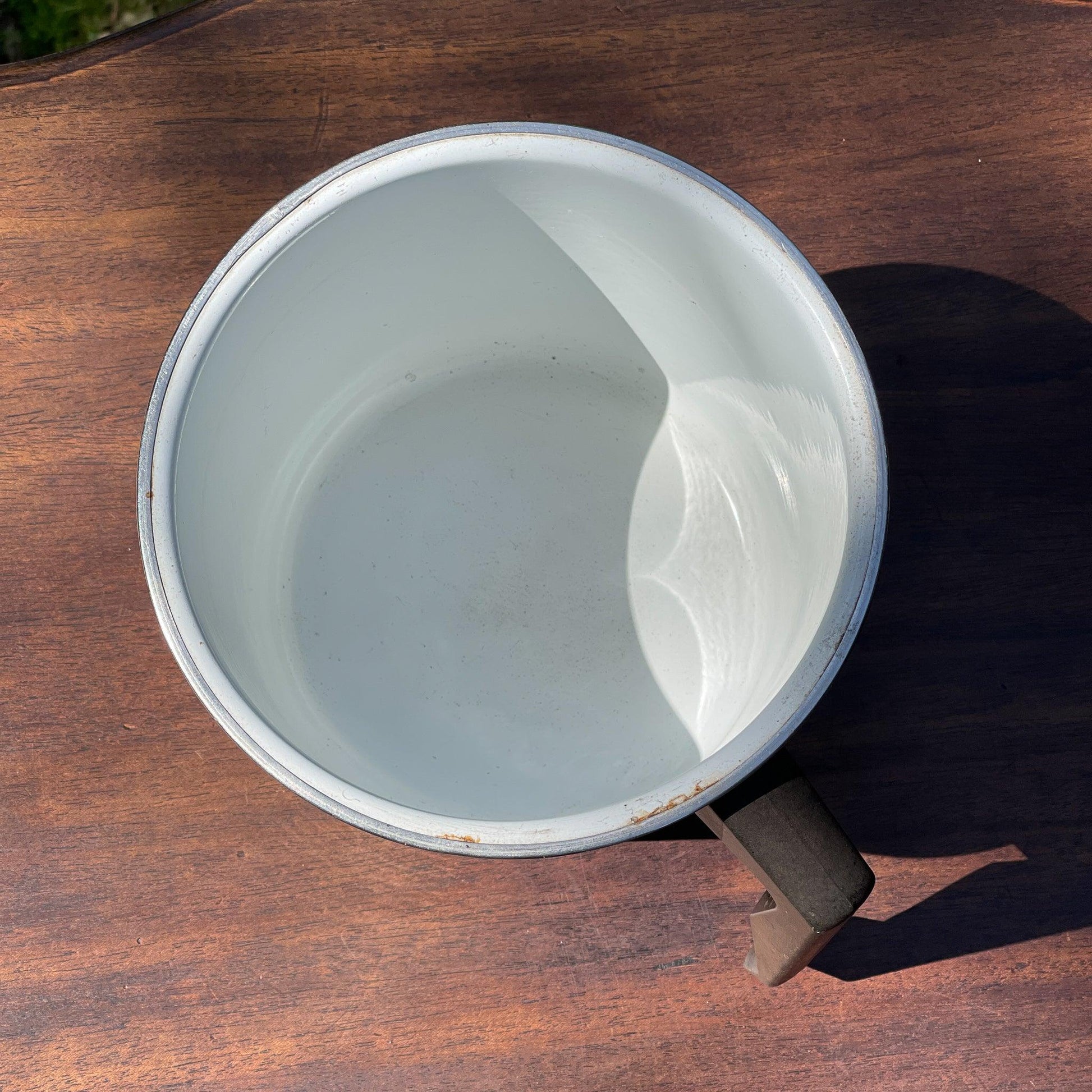 Emaille melkkoker - Bamestra Curiosa