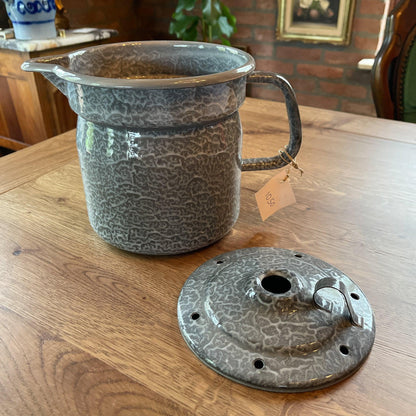 Emaille melkkoker - Bamestra Curiosa