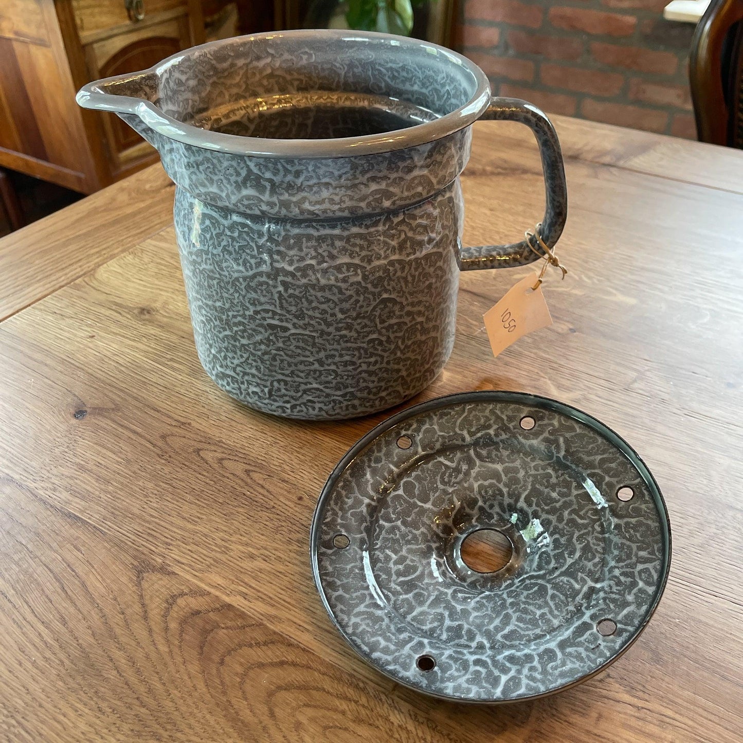 Emaille melkkoker - Bamestra Curiosa