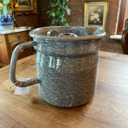 Emaille melkkoker - Bamestra Curiosa