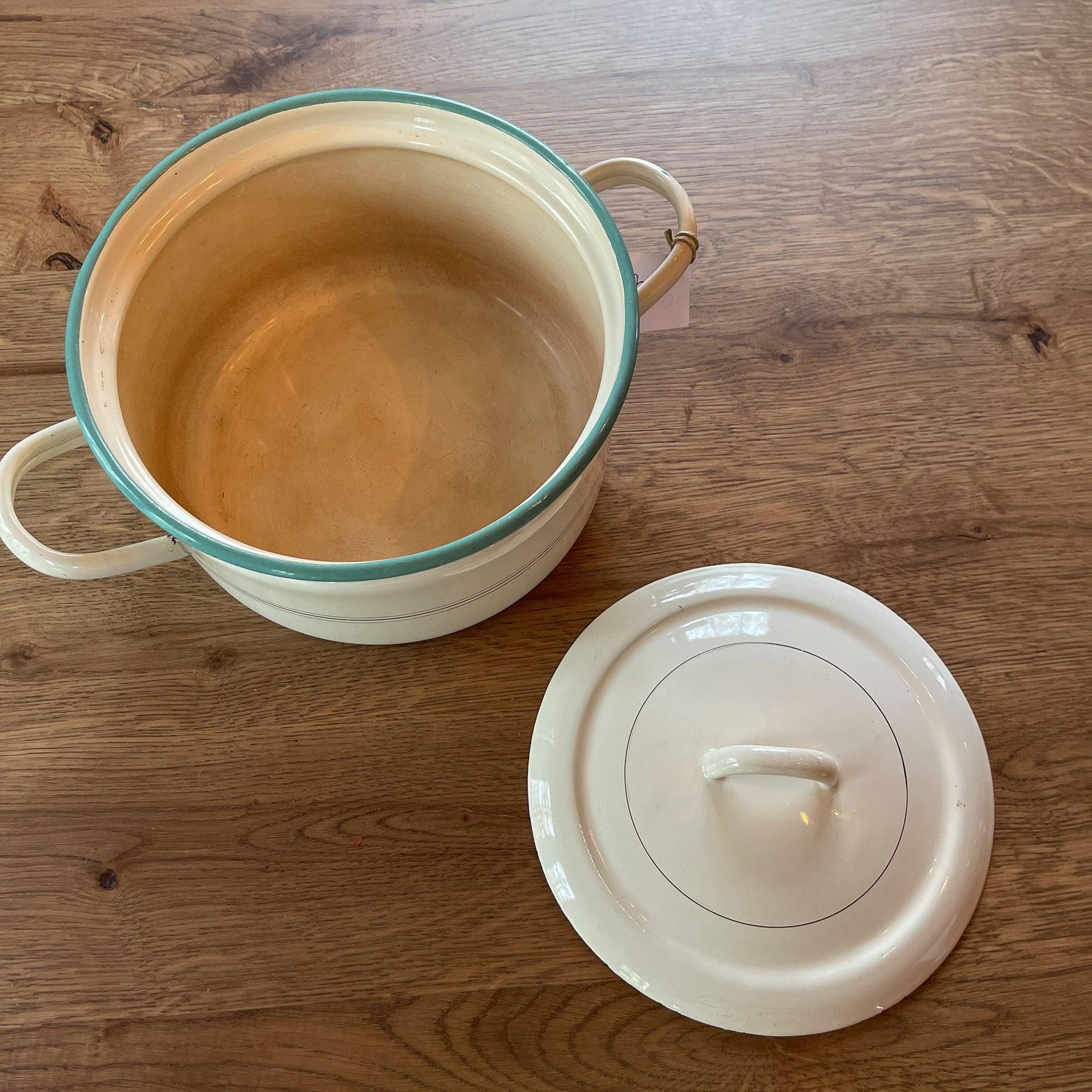 Emaille pan met deksel - Bamestra Curiosa