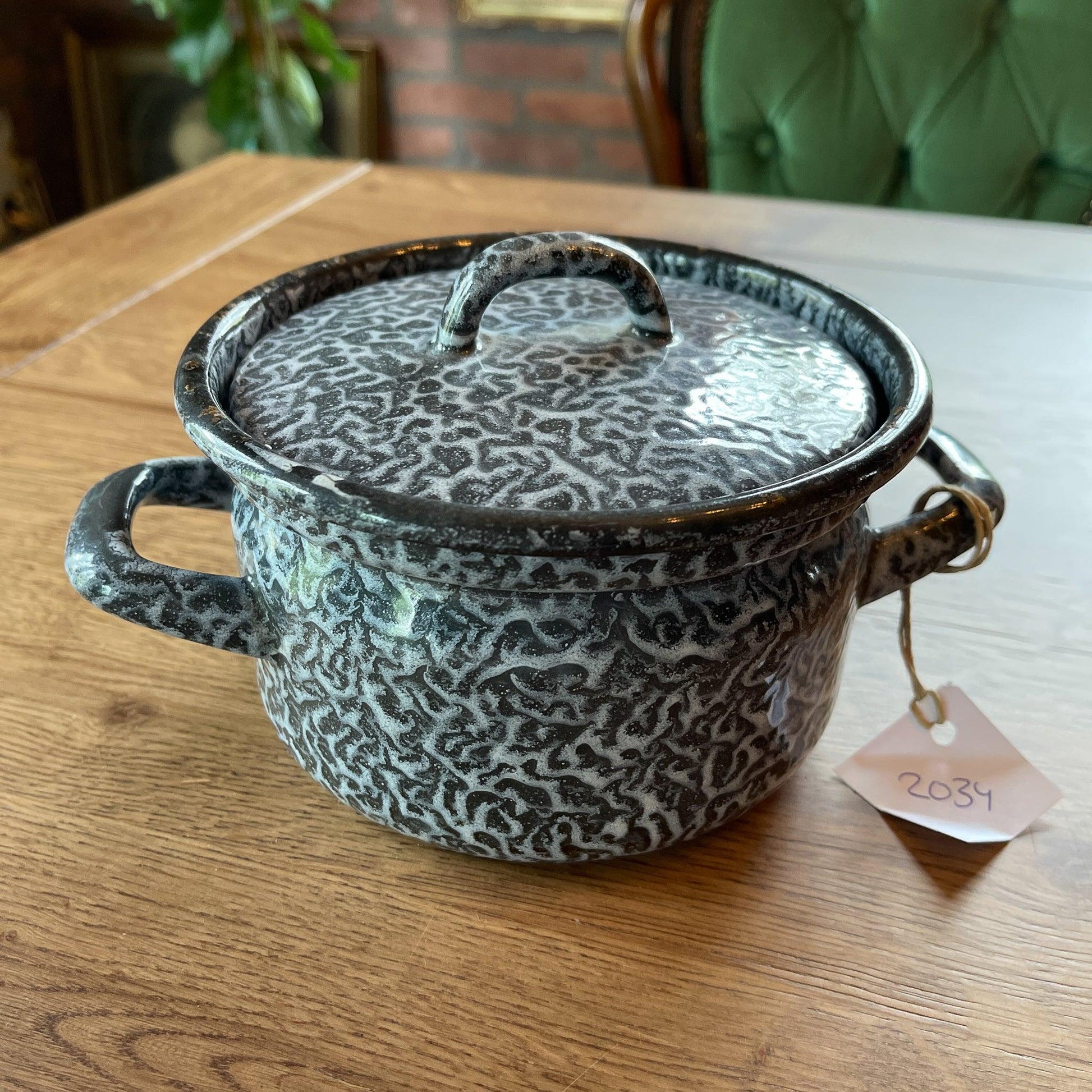 Emaille pannetje met deksel - Bamestra Curiosa