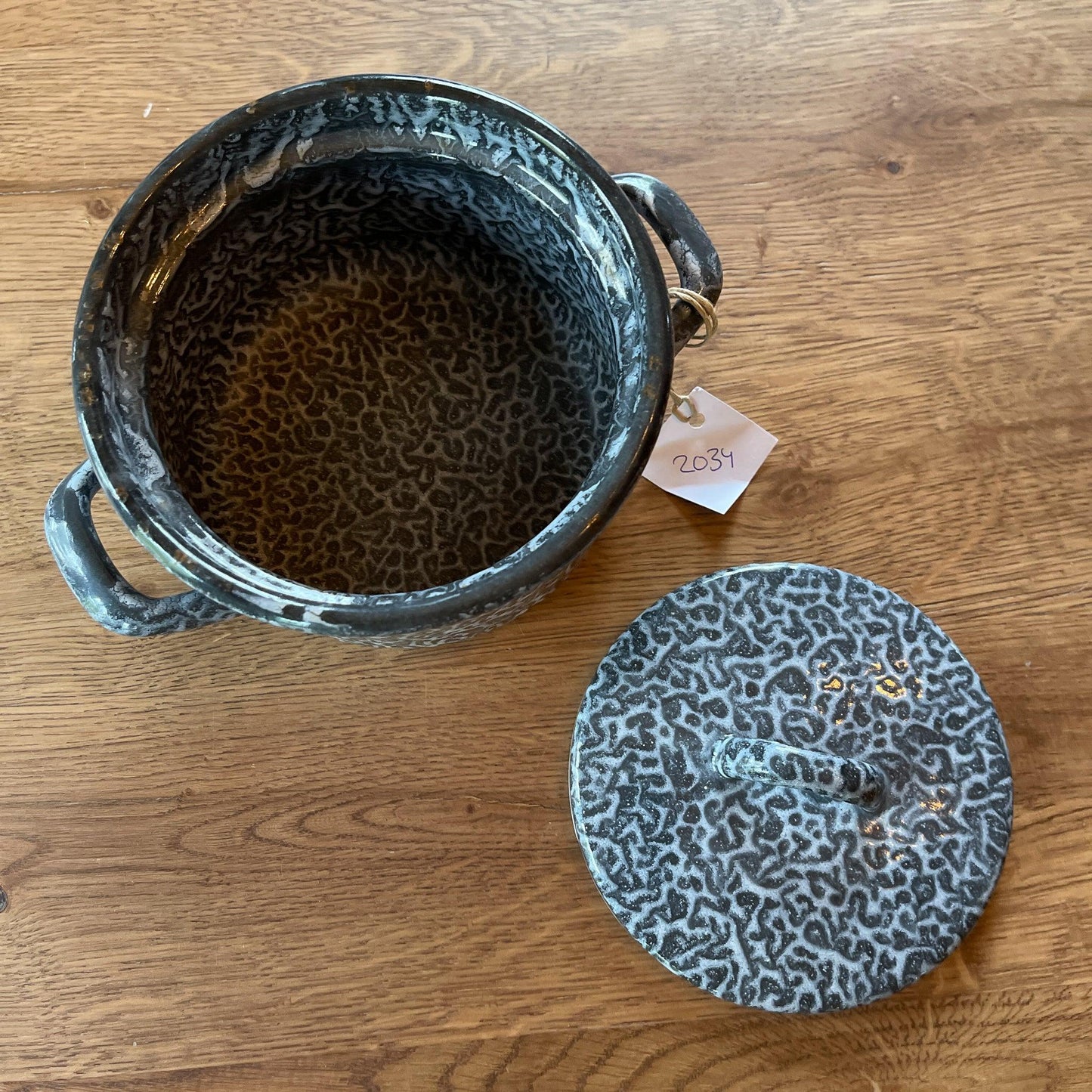 Emaille pannetje met deksel - Bamestra Curiosa