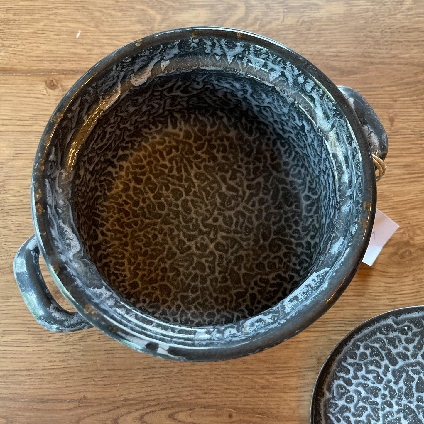 Emaille pannetje met deksel - Bamestra Curiosa