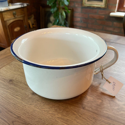 Emaille po - Bamestra Curiosa