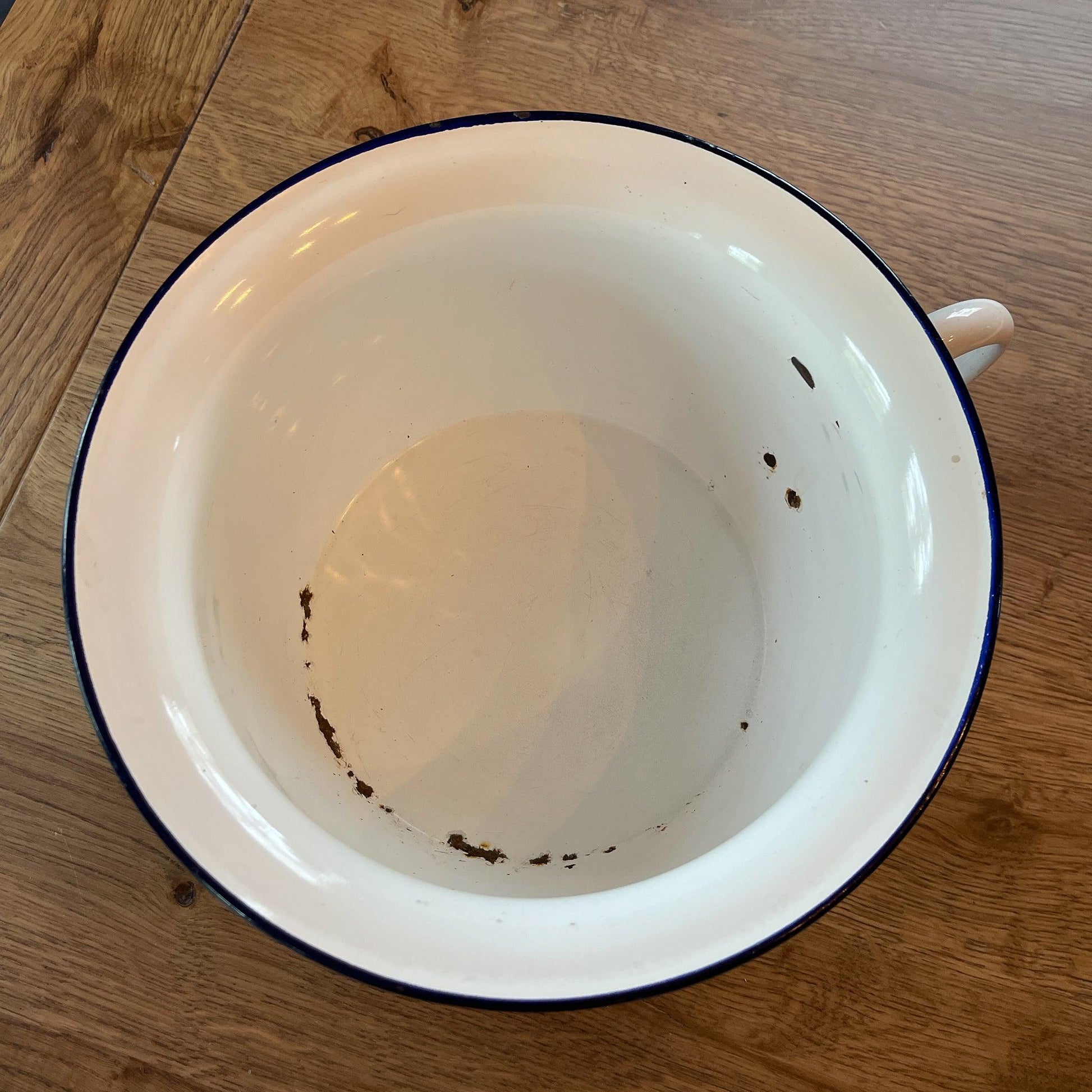 Emaille po - Bamestra Curiosa