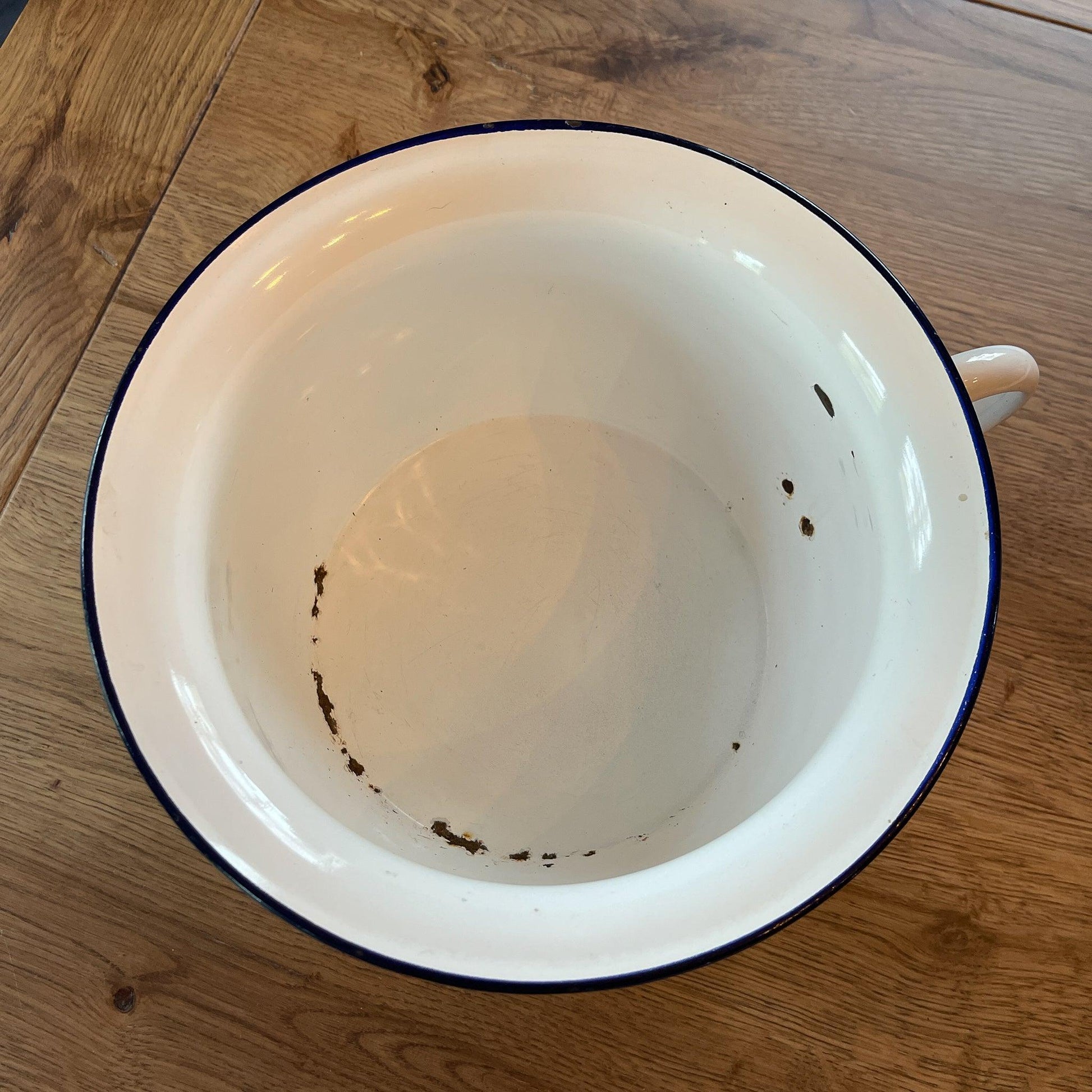 Emaille po - Bamestra Curiosa