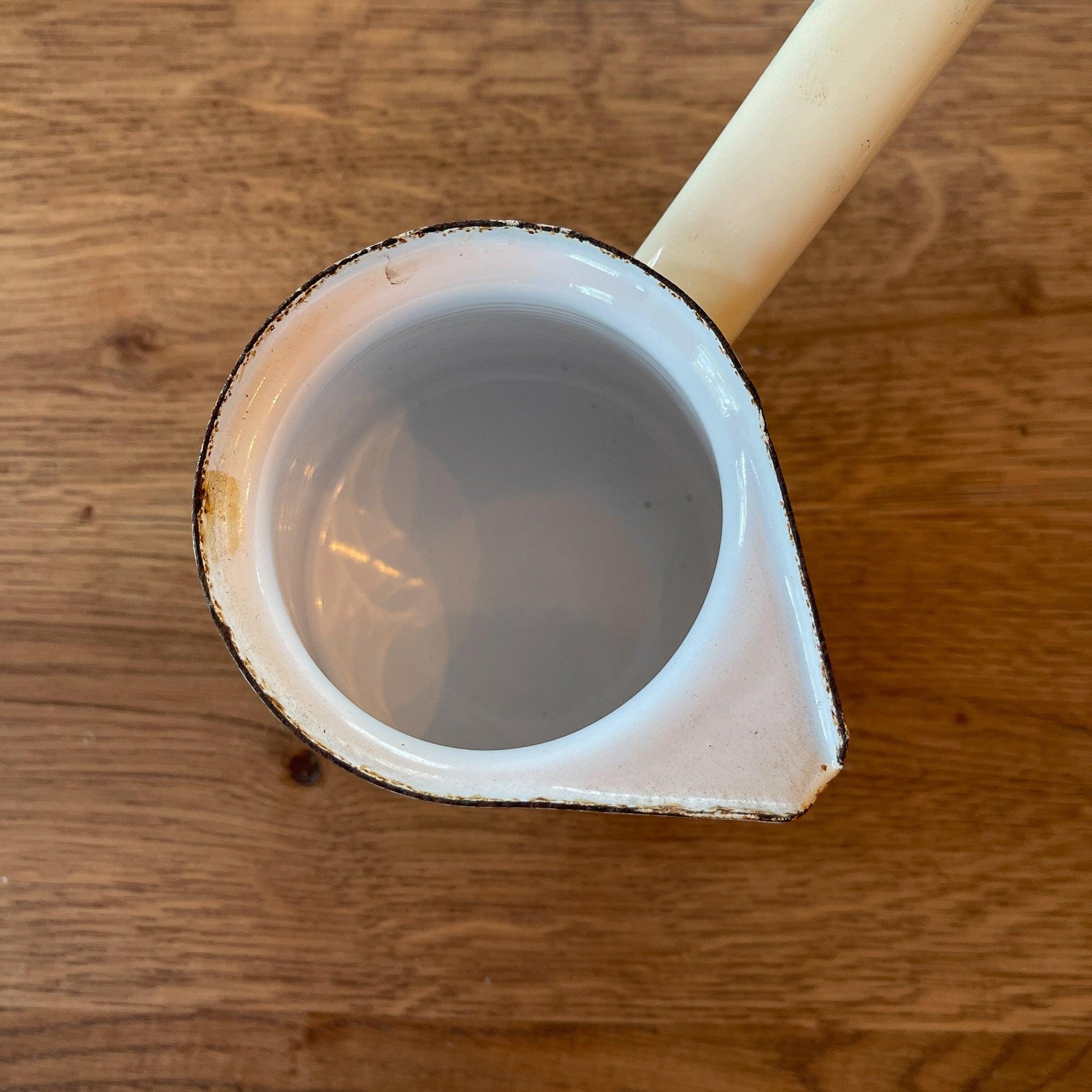 Emaille schenkkannetje - Bamestra Curiosa