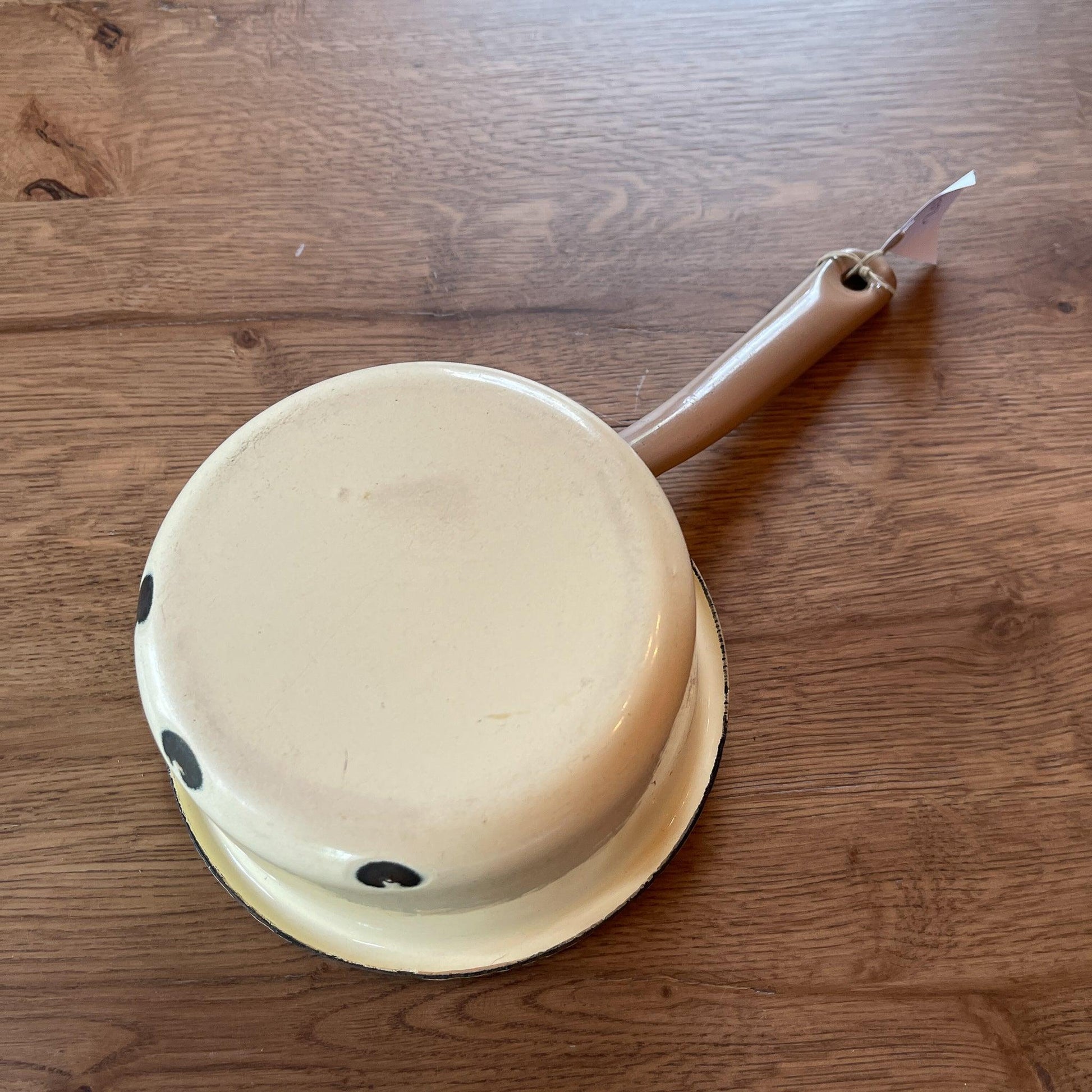 Emaille steelpan - Bamestra Curiosa