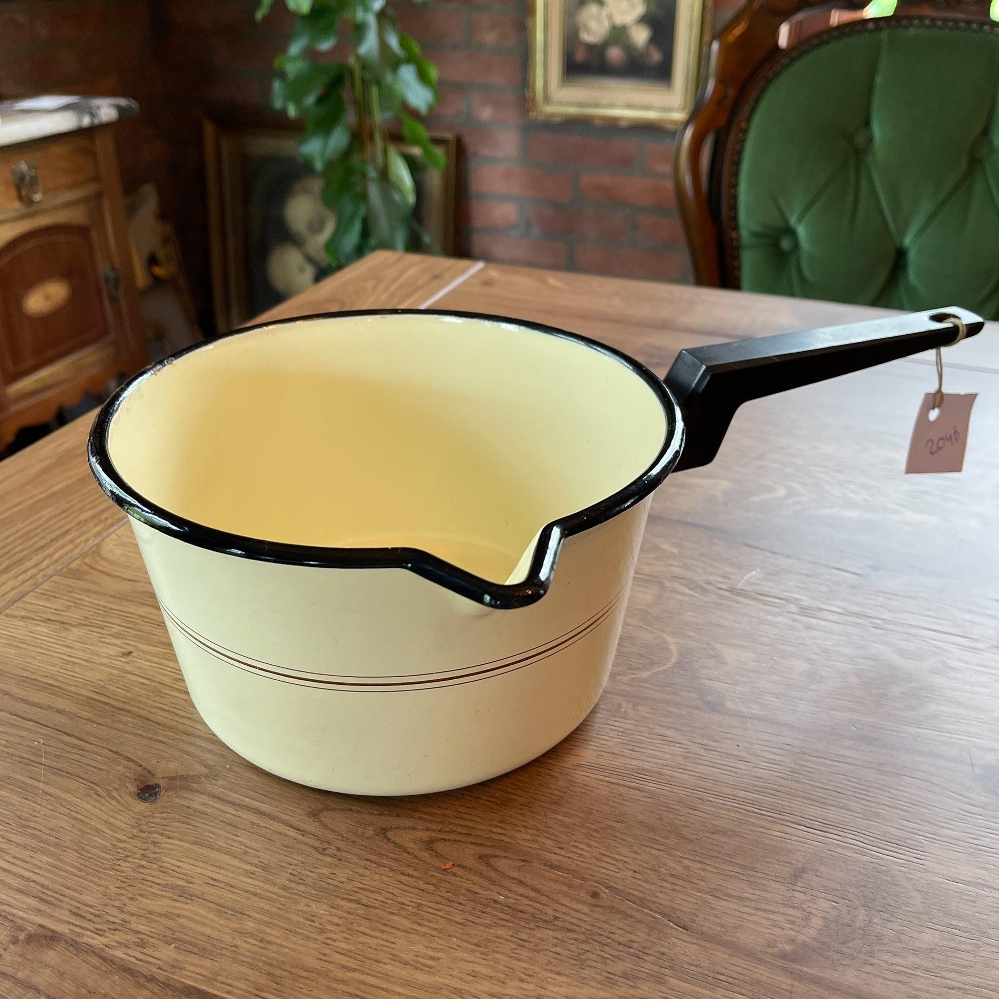 Emaille steelpannetje - Bamestra Curiosa