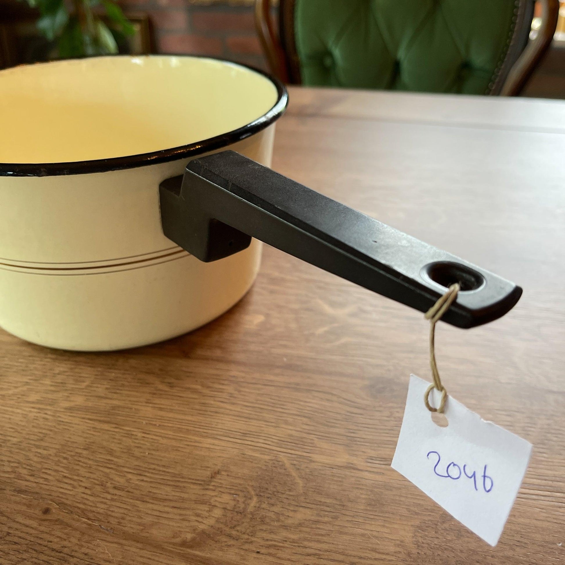 Emaille steelpannetje - Bamestra Curiosa