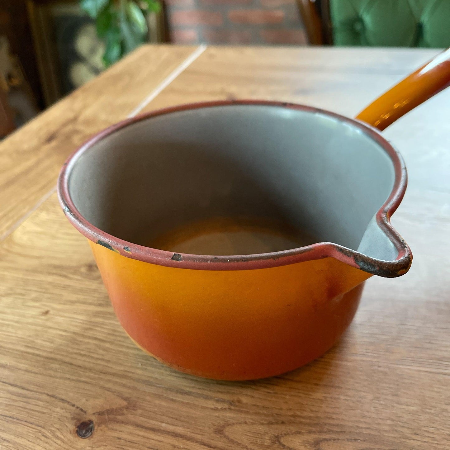 Emaille steelpannetje in het oranje - Bamestra Curiosa