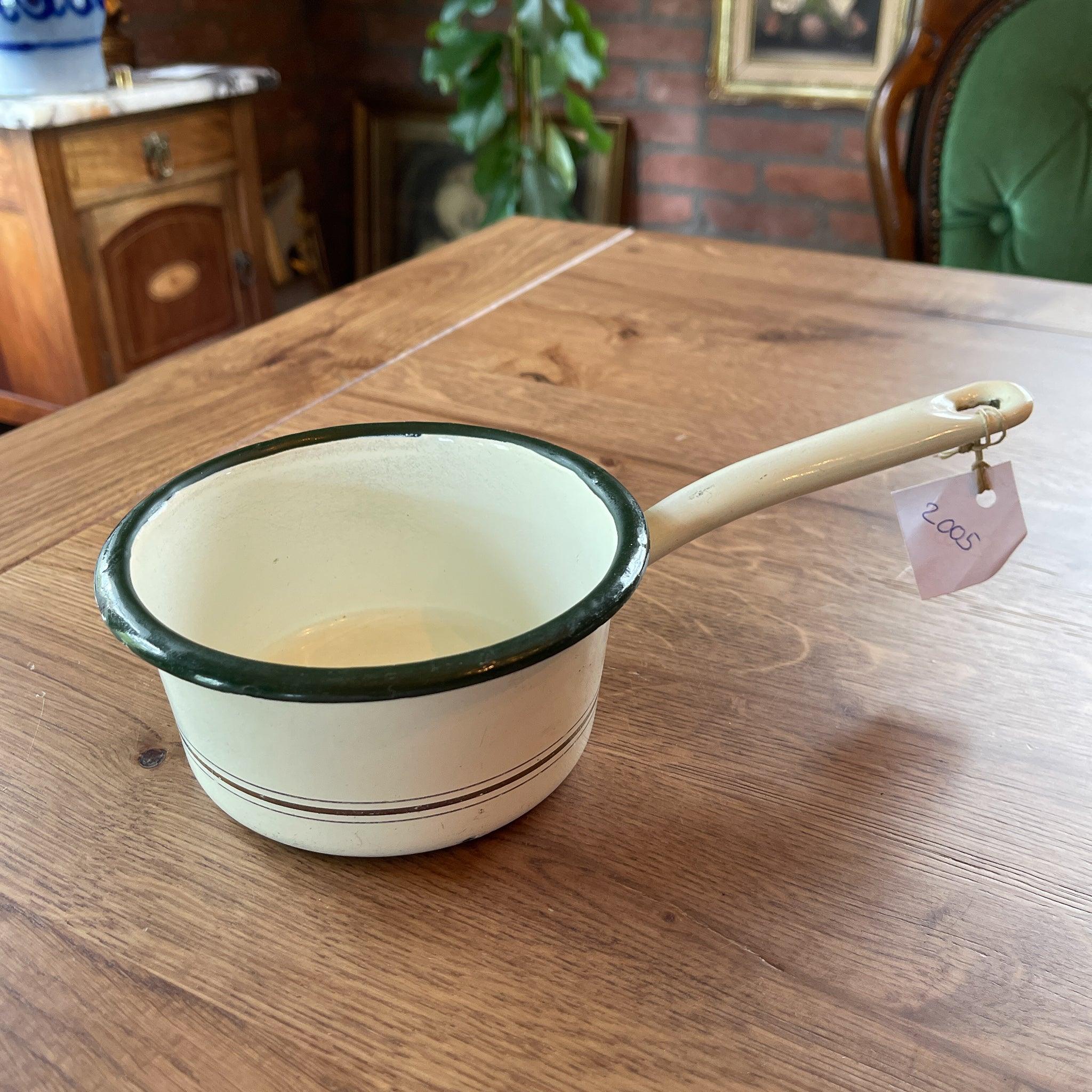 Emaille steelpannetje wit met groen - The Collectionist