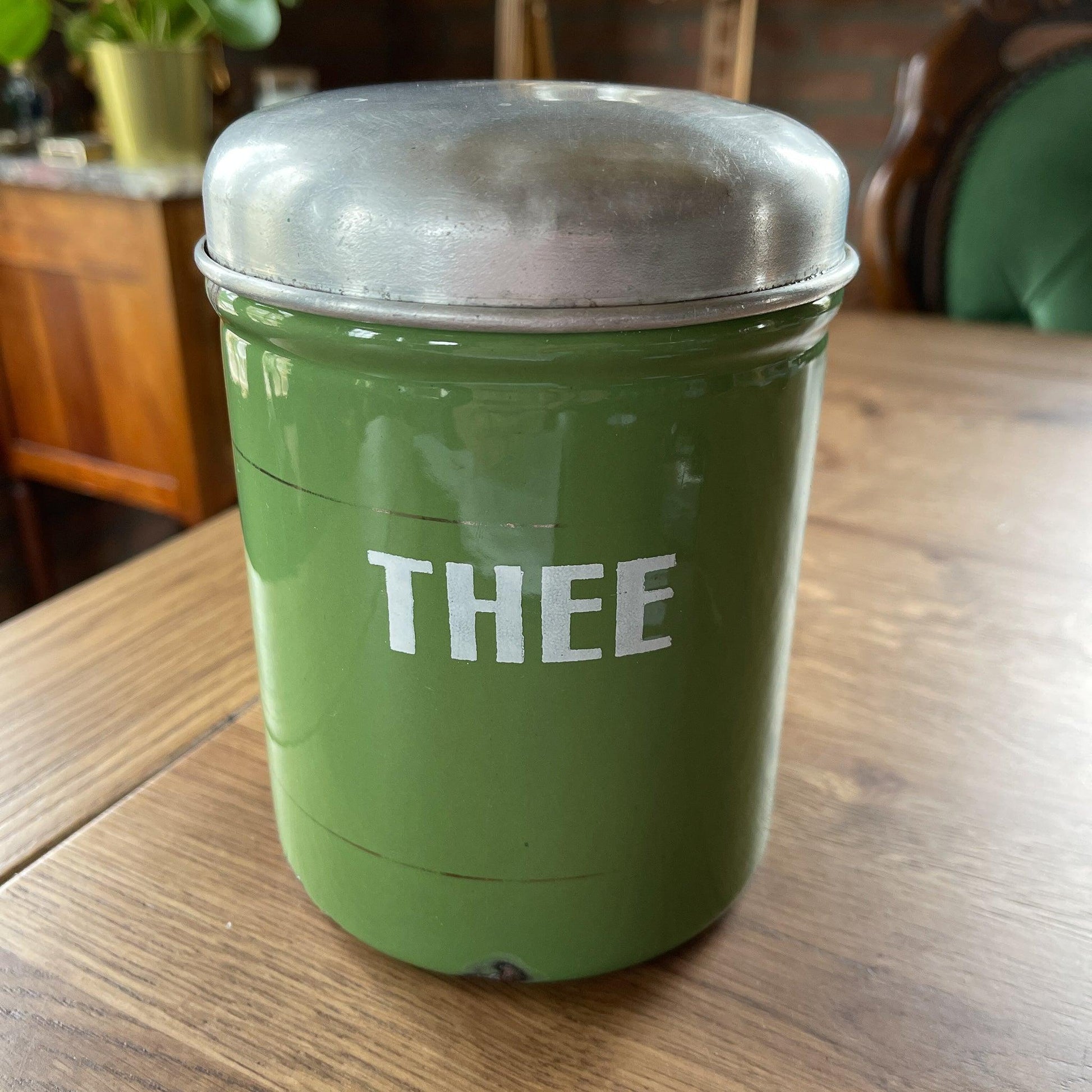 Emaille theebus - Bamestra Curiosa