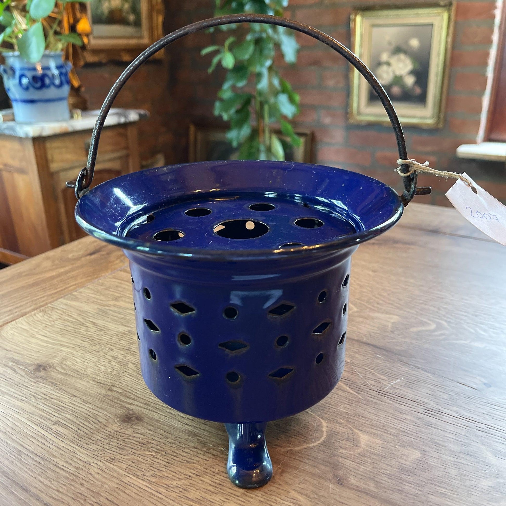 Emaille theepot warmhouder - Bamestra Curiosa