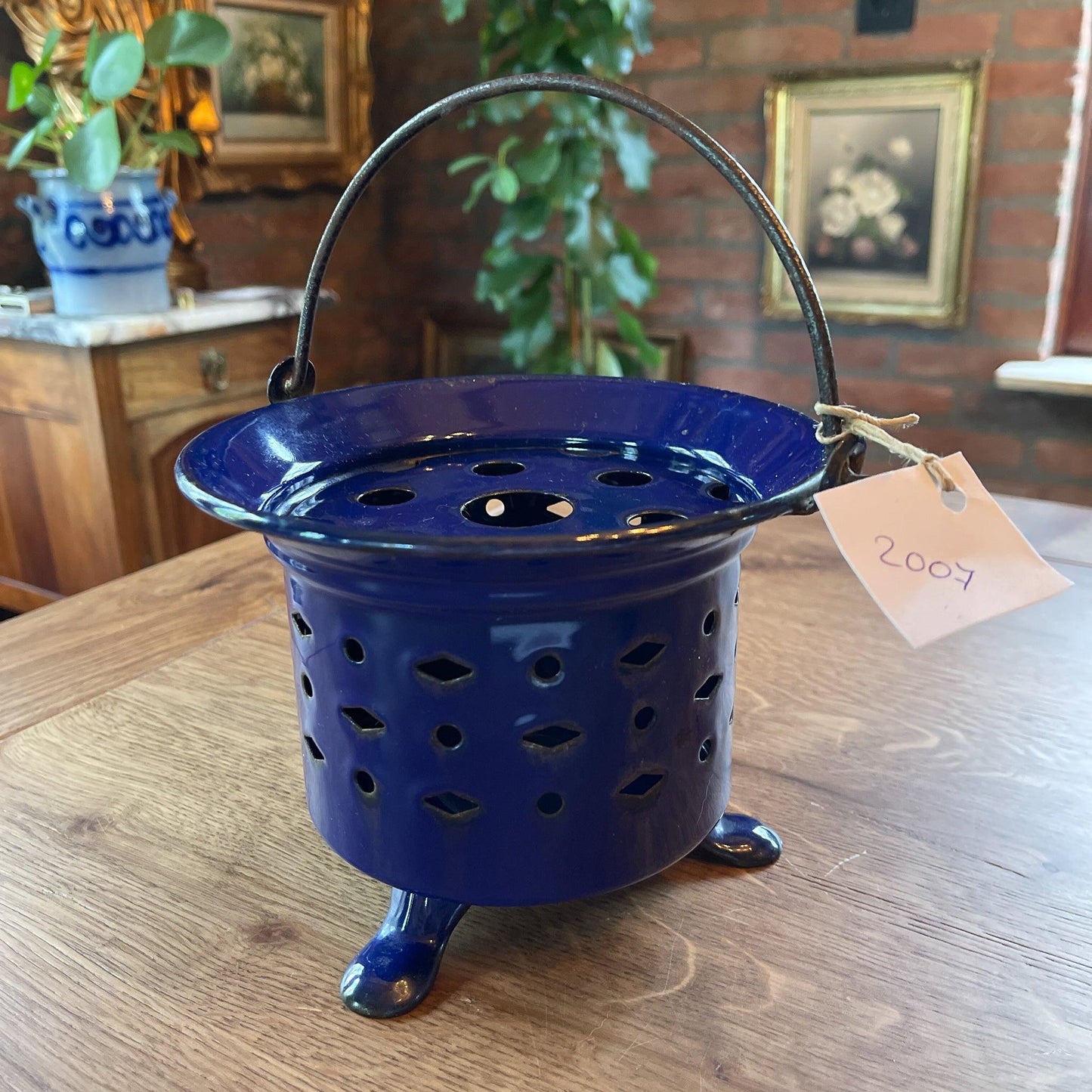 Emaille theepot warmhouder - Bamestra Curiosa