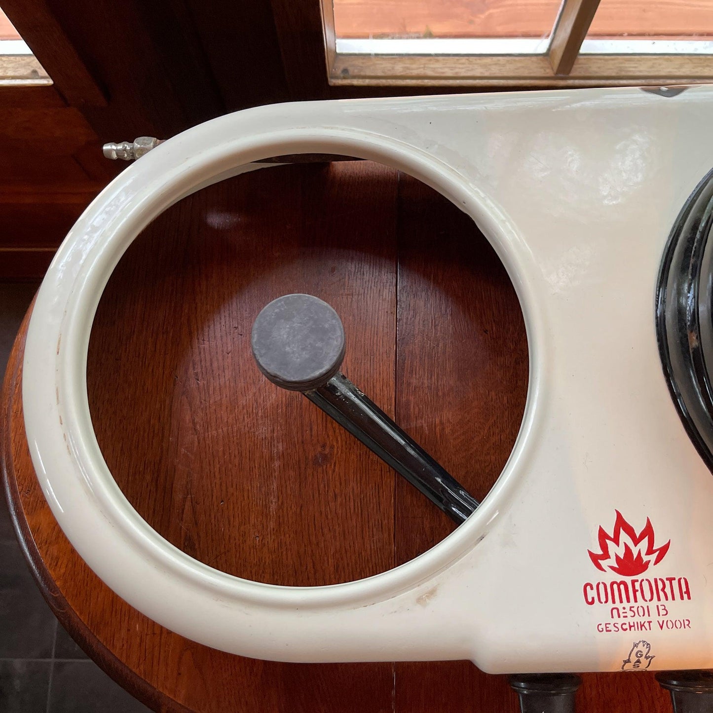 Emaille tweepits gasstel van Comforta - Bamestra Curiosa