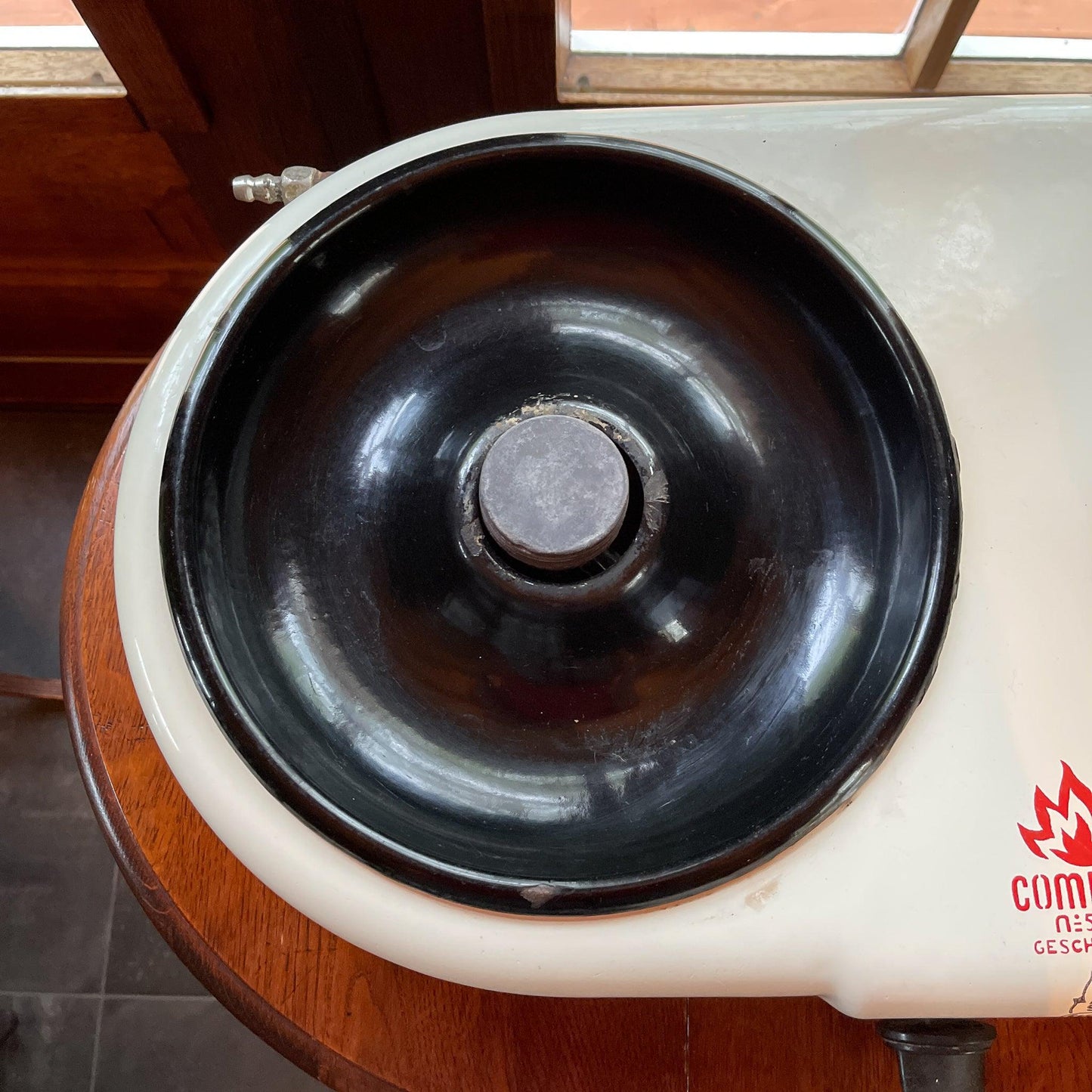 Emaille tweepits gasstel van Comforta - Bamestra Curiosa