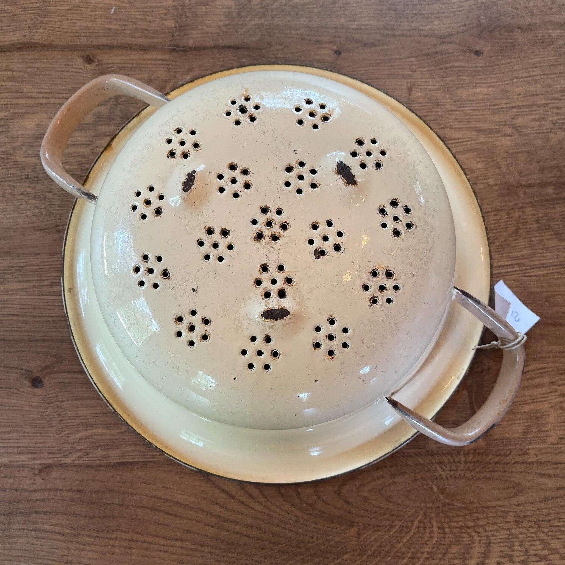 Emaille vergiet - Bamestra Curiosa