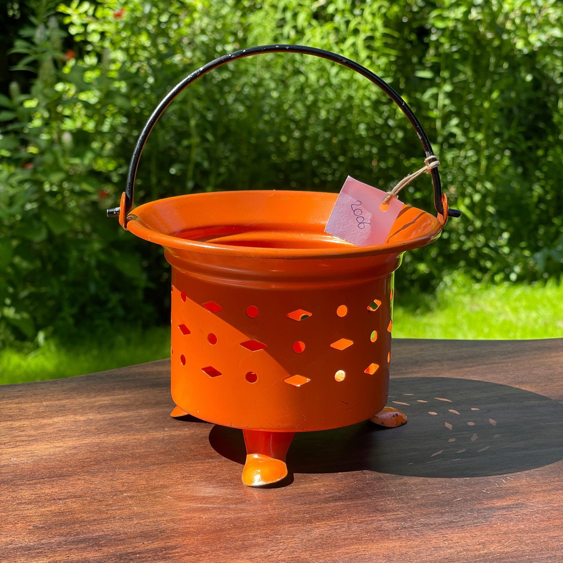 Emaille warmhouder - Bamestra Curiosa