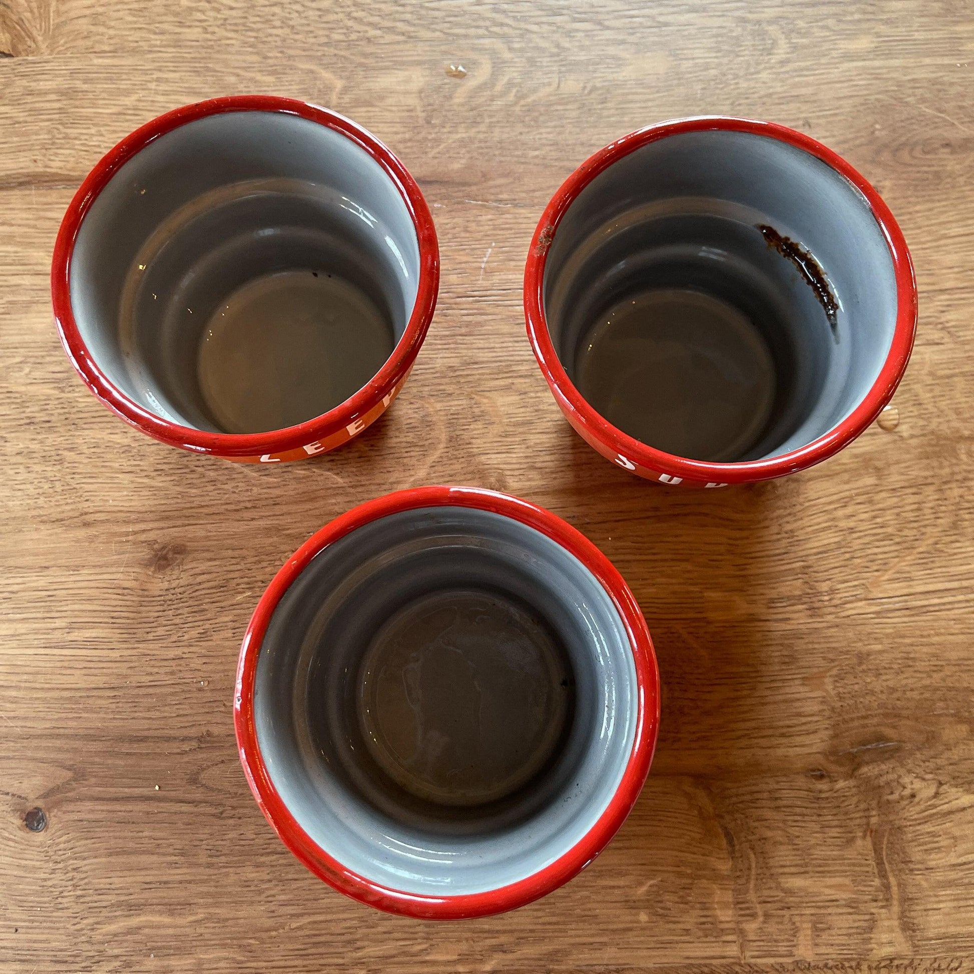 Emaille zand zeep en soda rek - Bamestra Curiosa