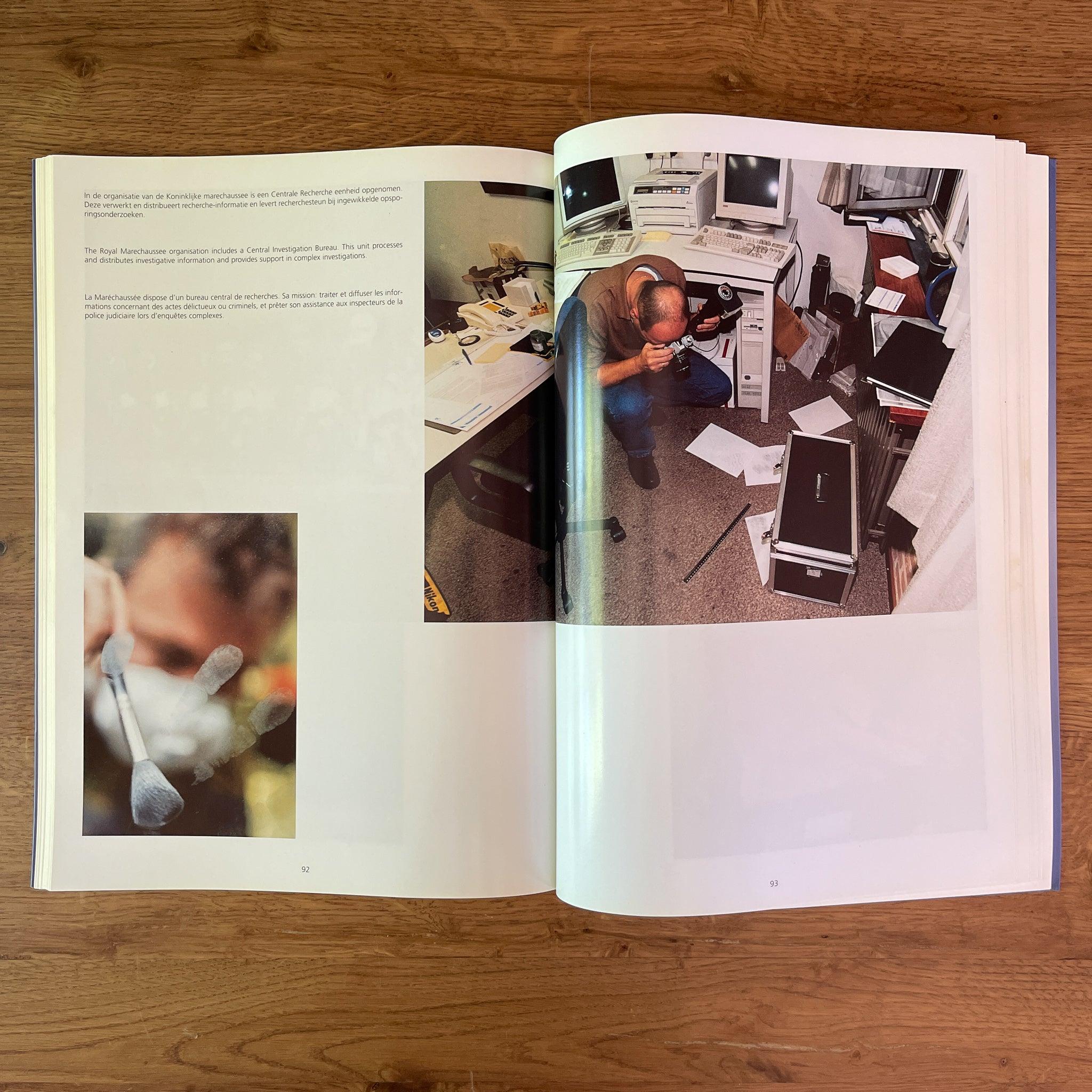 Fotoboek van de Koninklijke Marechaussee - The Collectionist