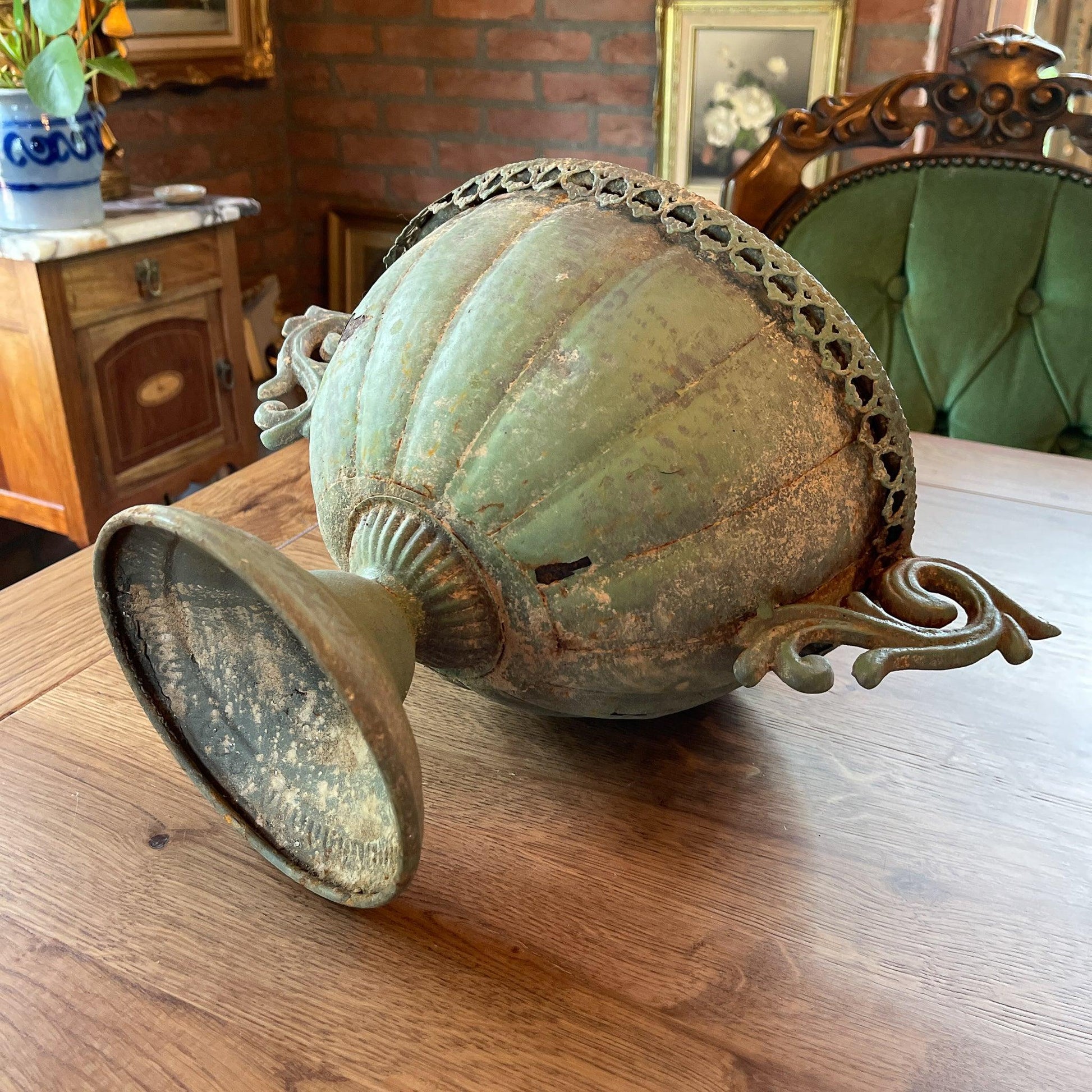 Franse metalen ovale bloempot met oren - Bamestra Curiosa