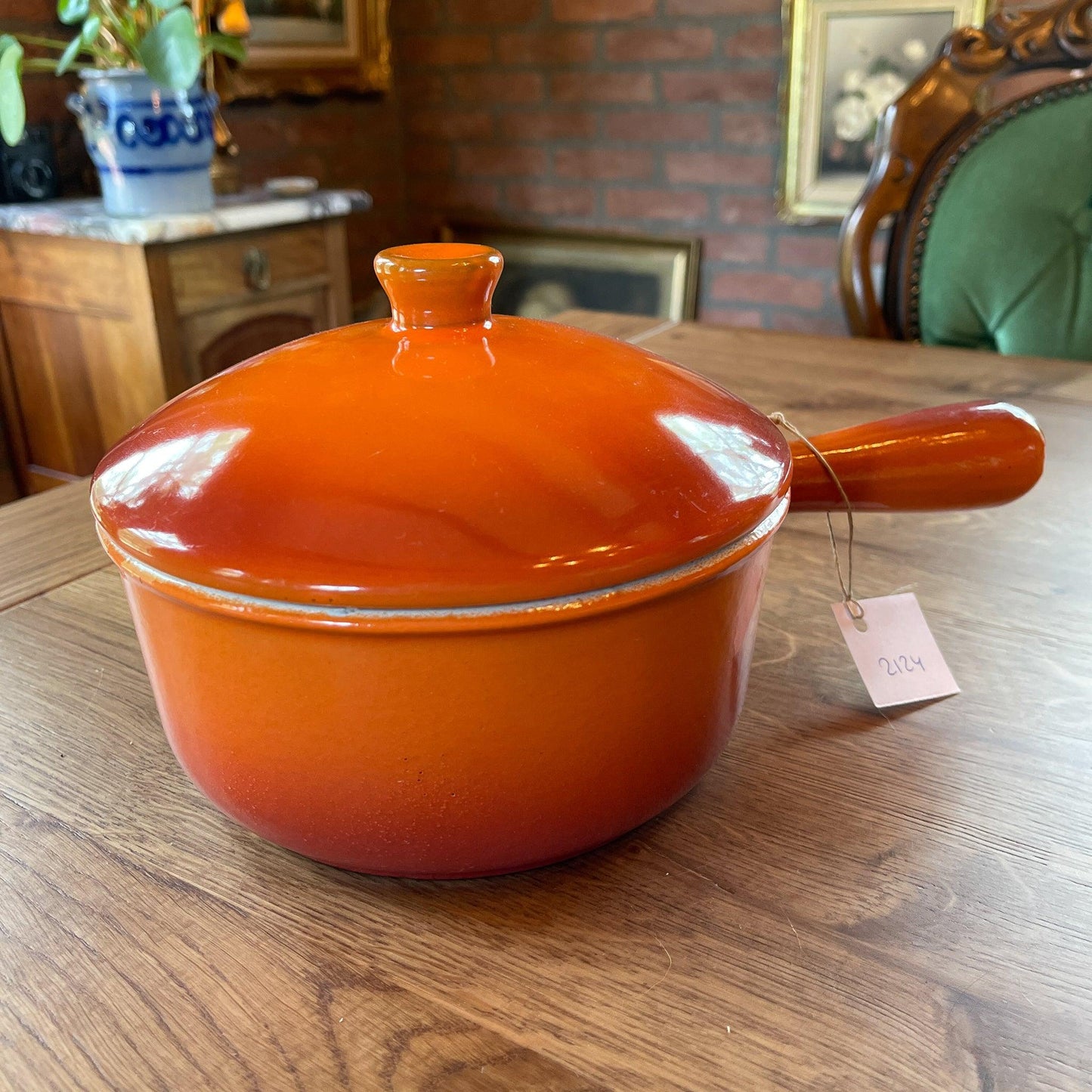 Gietijzeren steelpan met emaille deksel - Bamestra Curiosa