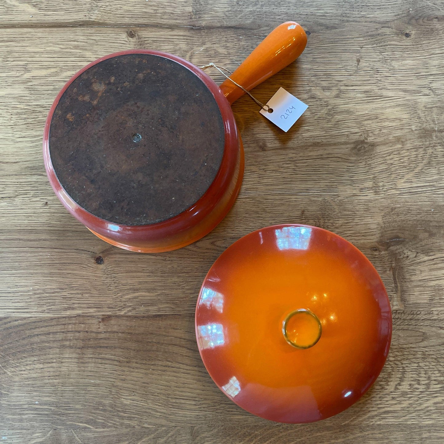 Gietijzeren steelpan met emaille deksel - Bamestra Curiosa