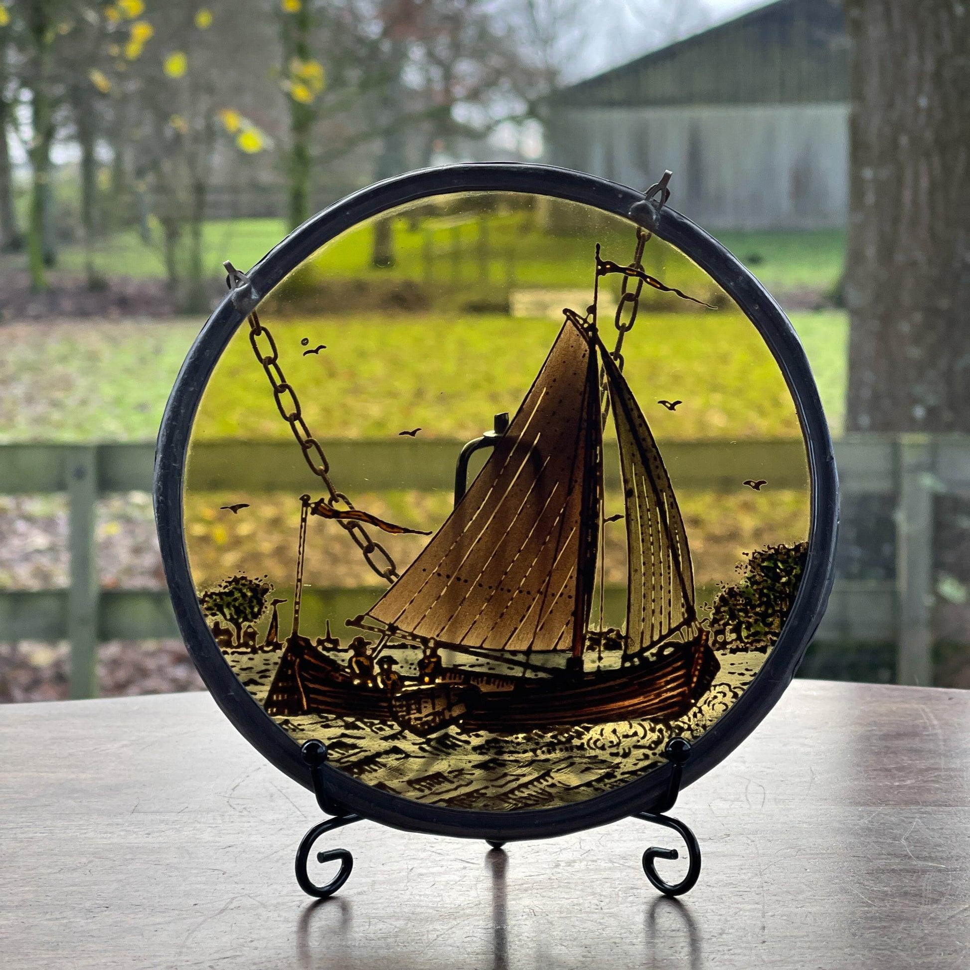 Glas in lood raamhanger Schip - Bamestra Curiosa