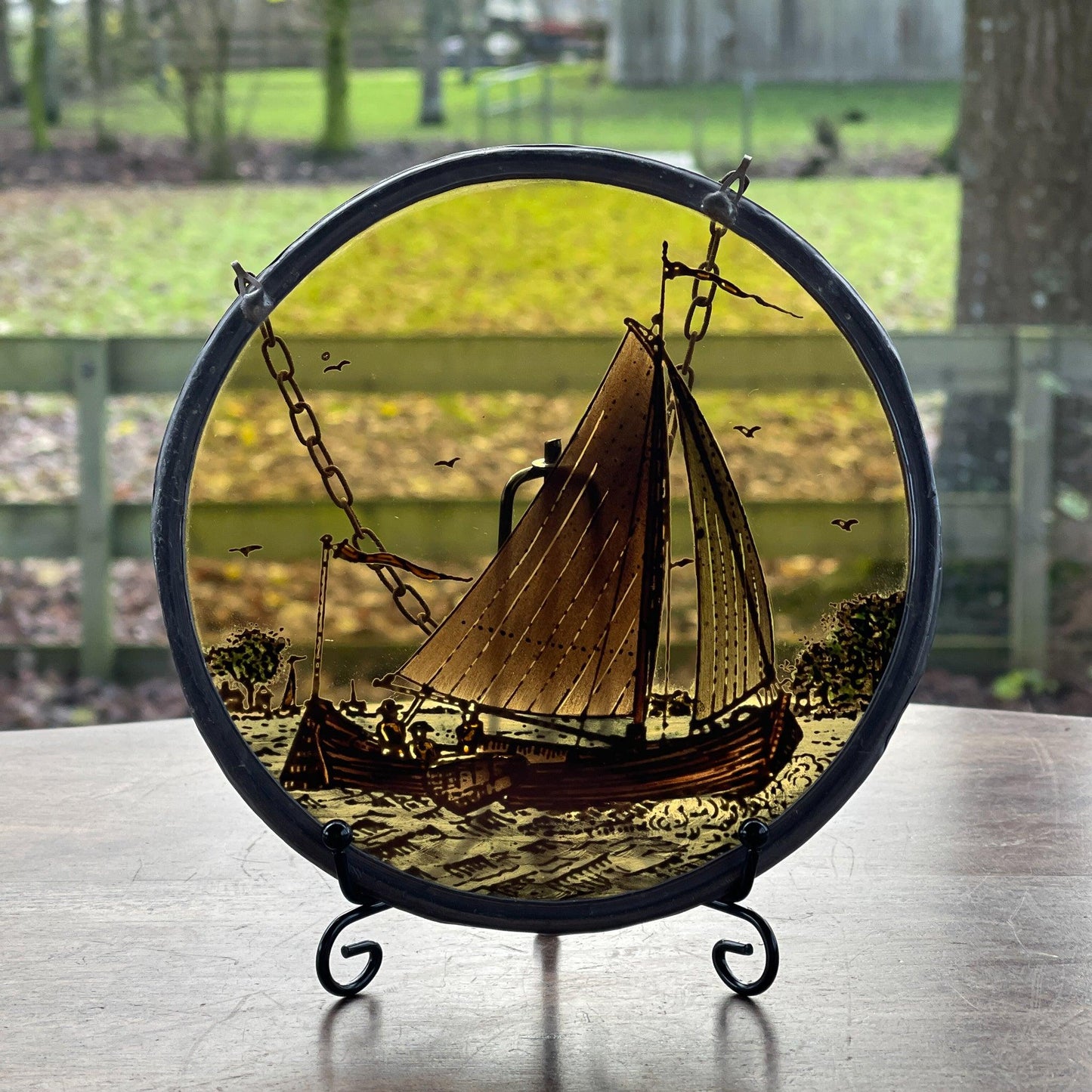 Glas in lood raamhanger Schip - Bamestra Curiosa