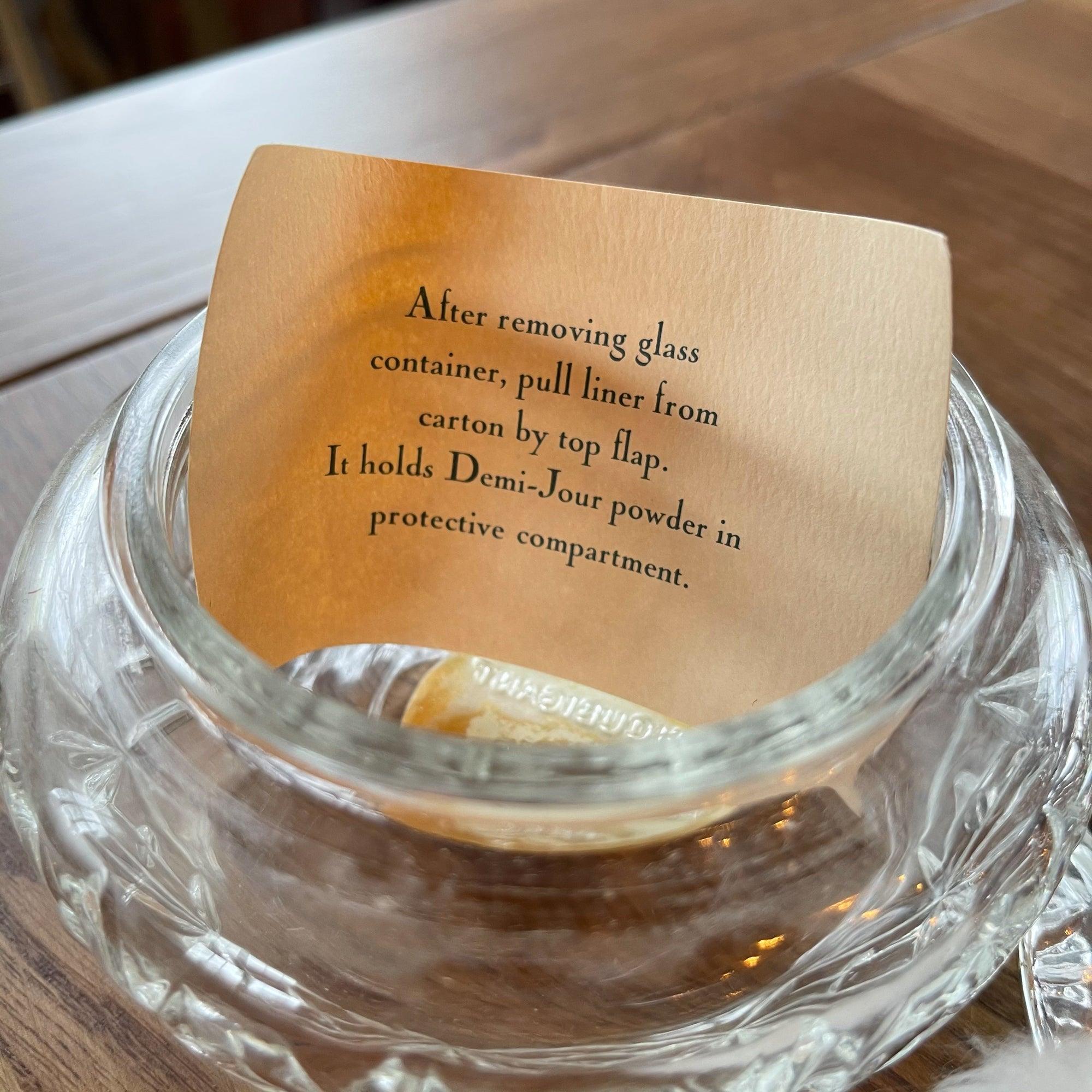 Glazen poederdoos in originele verpakking - The Collectionist