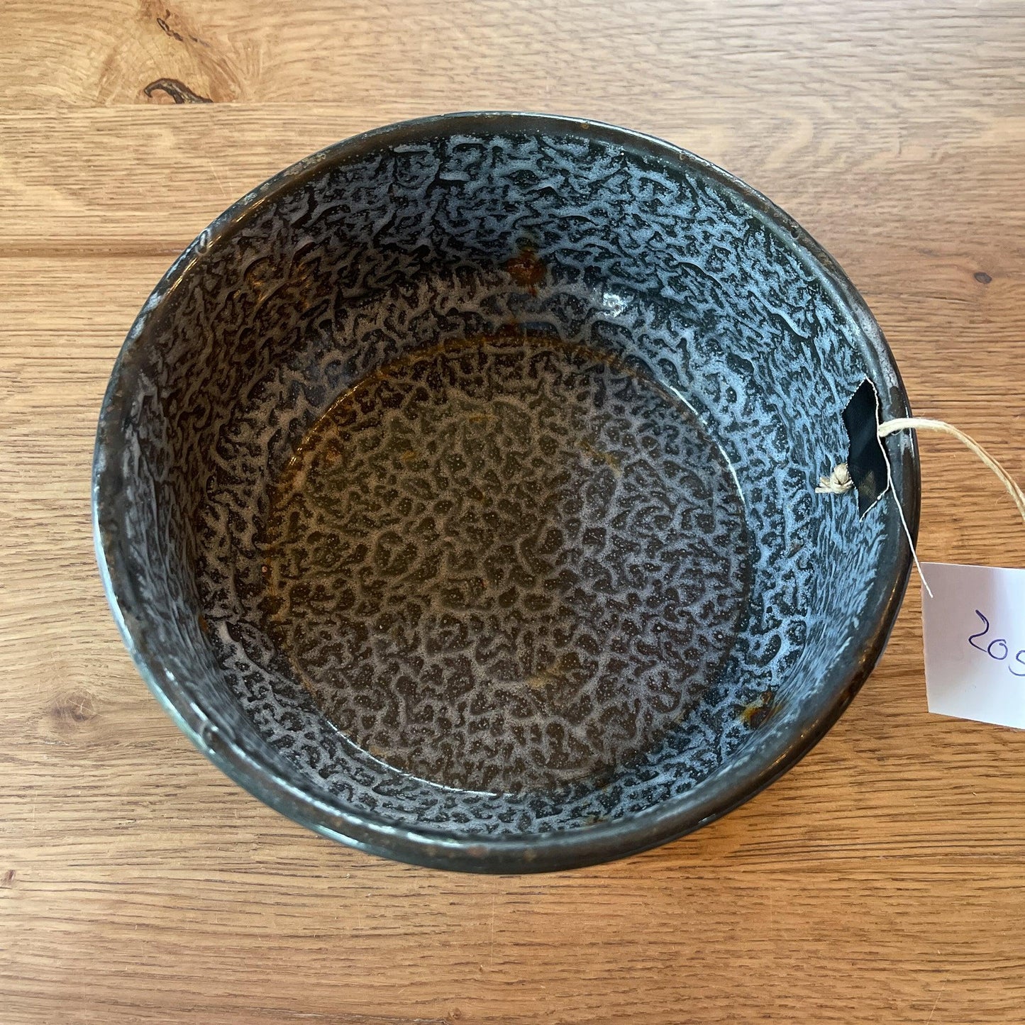 Grijze emaille schaal - Bamestra Curiosa