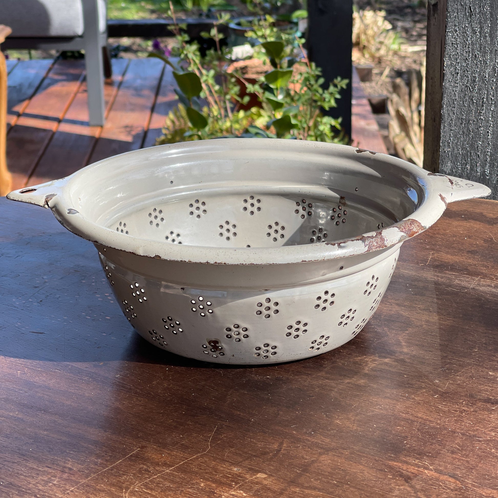 Grijze Emaille Vergiet - The Collectionist