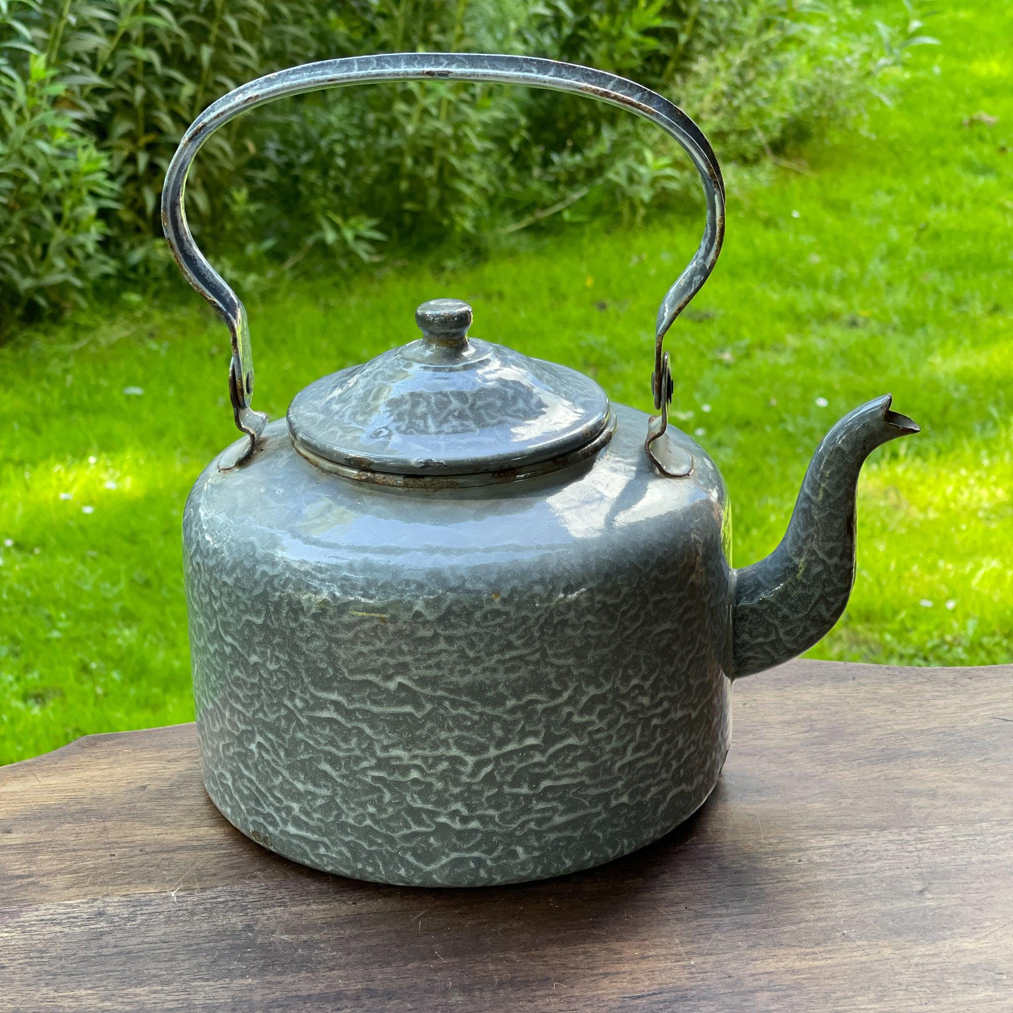 Grijze gewolkte emaille theepot / koffiepot - The Collectionist
