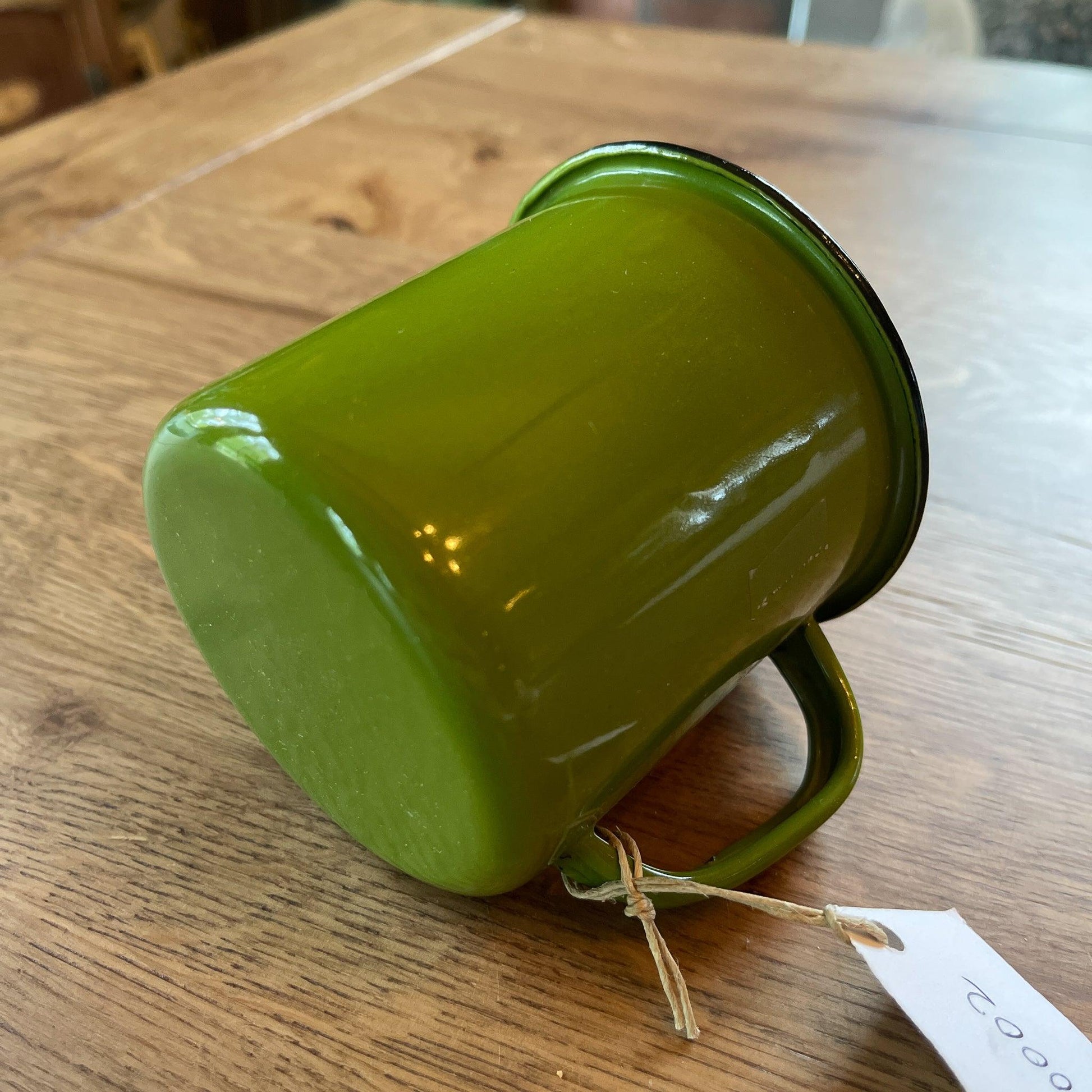 Groene emaille beker - Bamestra Curiosa