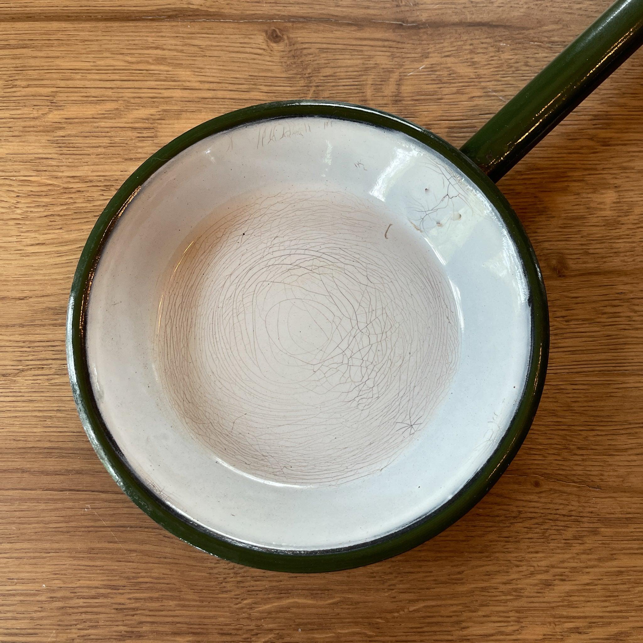 Groene emaille koekenpannetje - The Collectionist