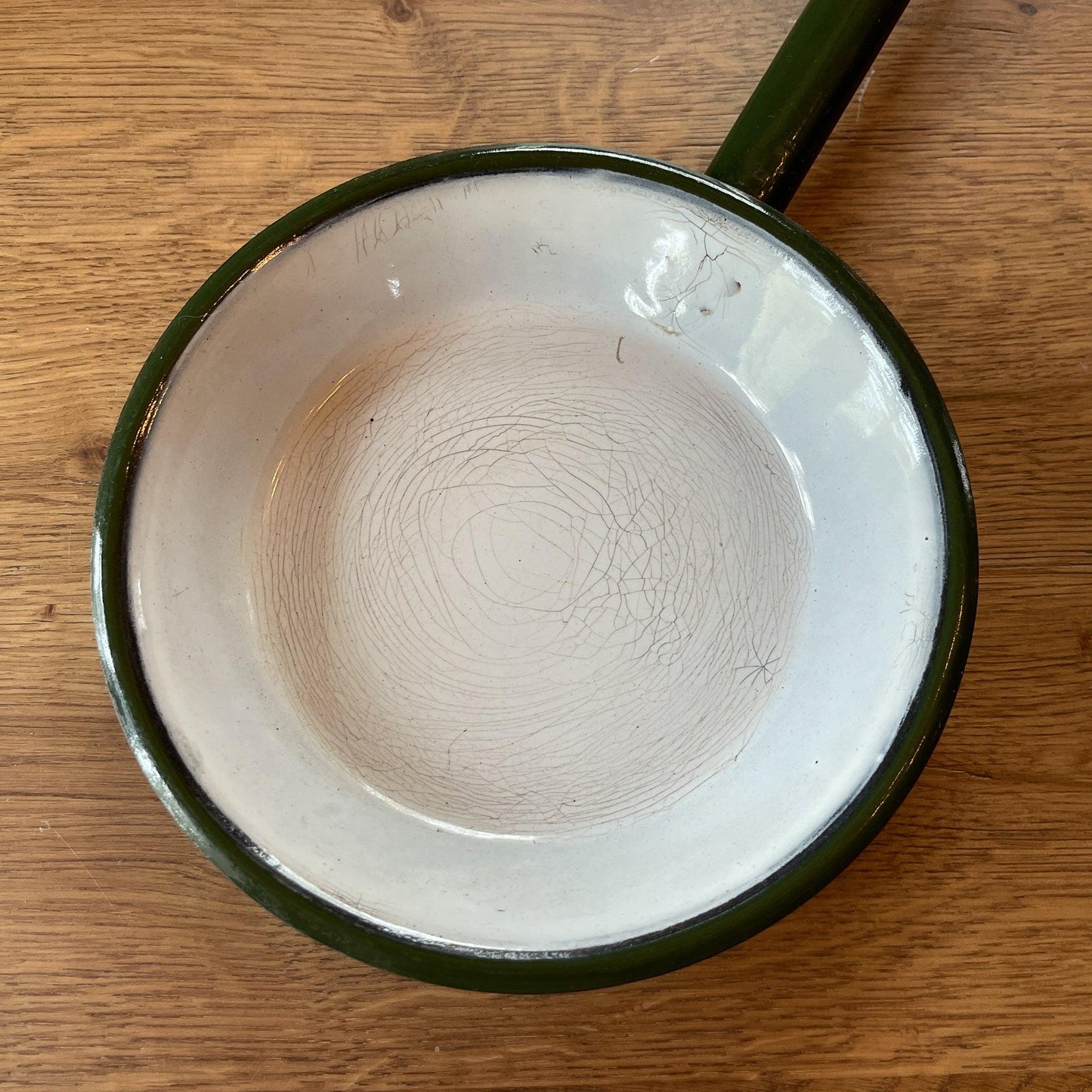 Groene emaille koekenpannetje - Bamestra Curiosa