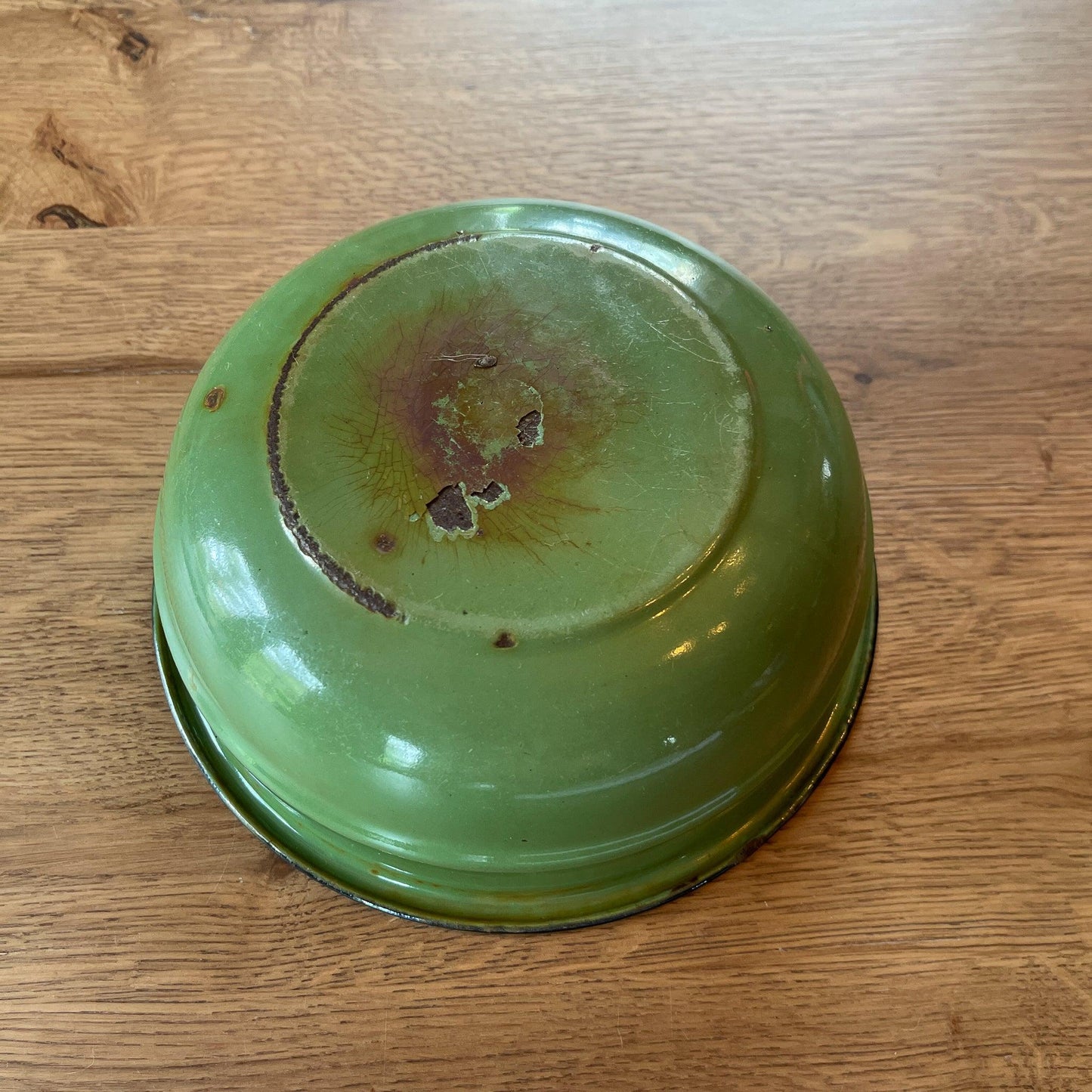 Groene emaille schaal - Bamestra Curiosa