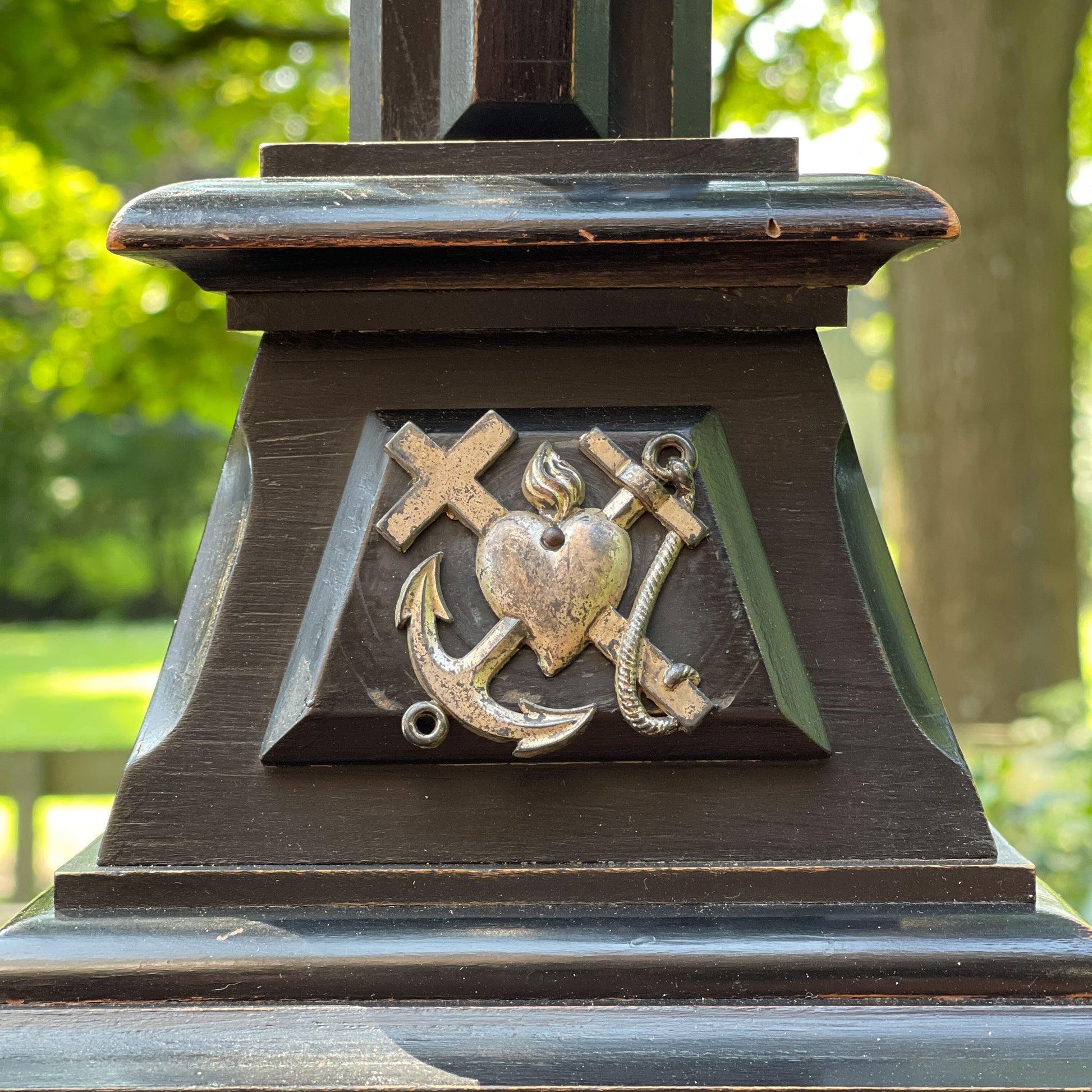 Groot crucifix - Bamestra Curiosa