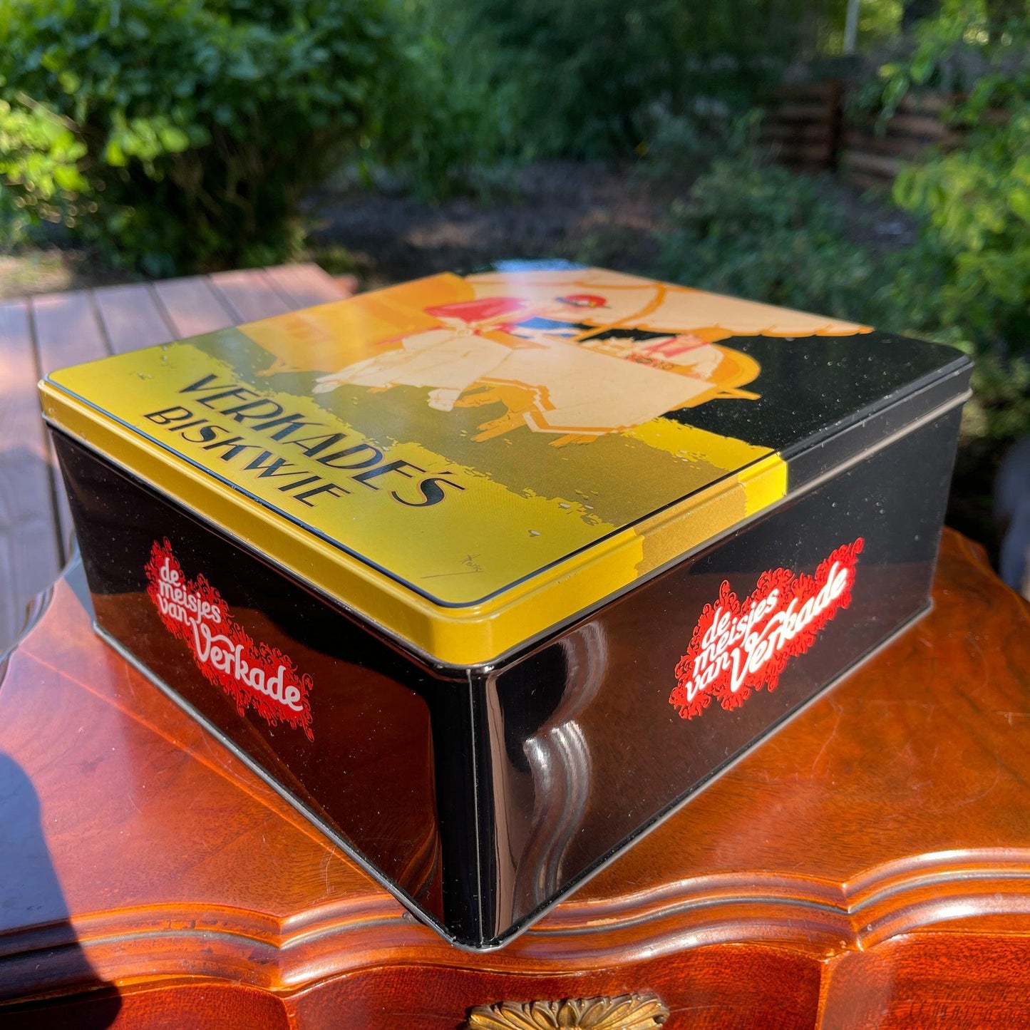 Groot koekblik van Verkade Biskwie - Bamestra Curiosa