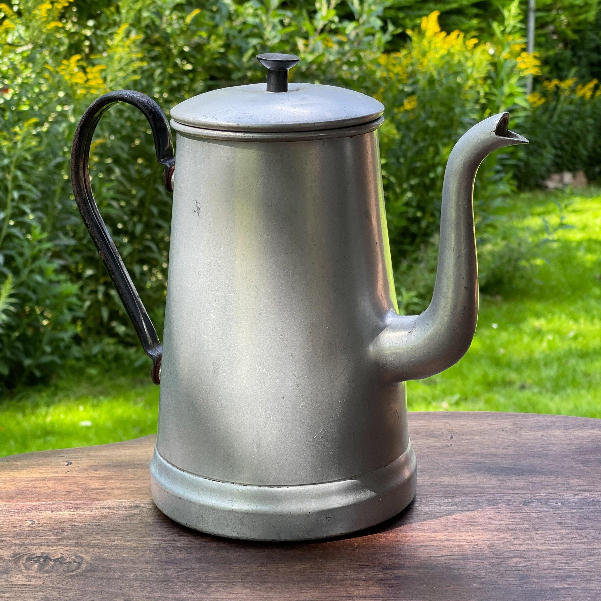 Grote aluminium thee / koffiepot - Bamestra Curiosa